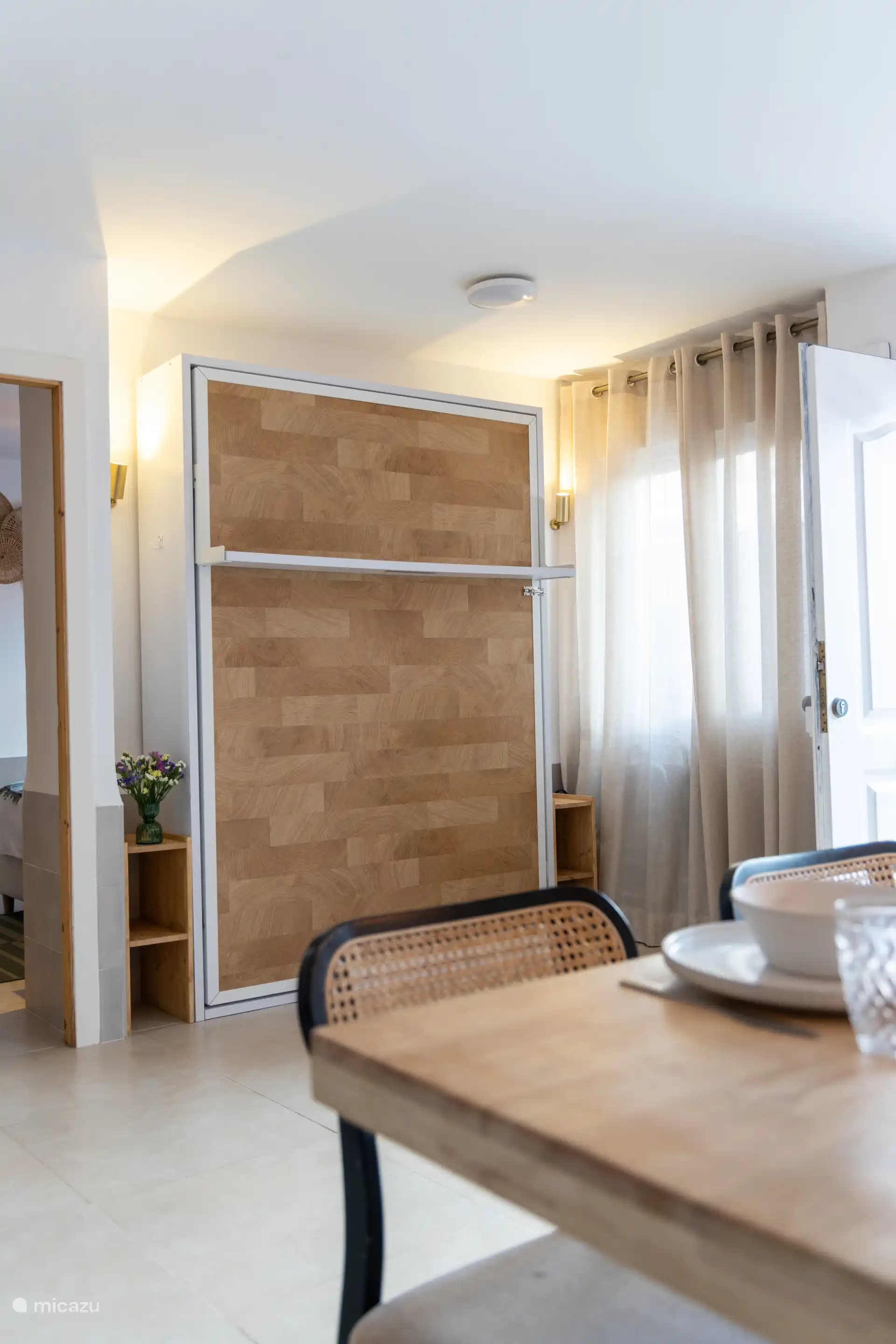 Kast met uitklap bed