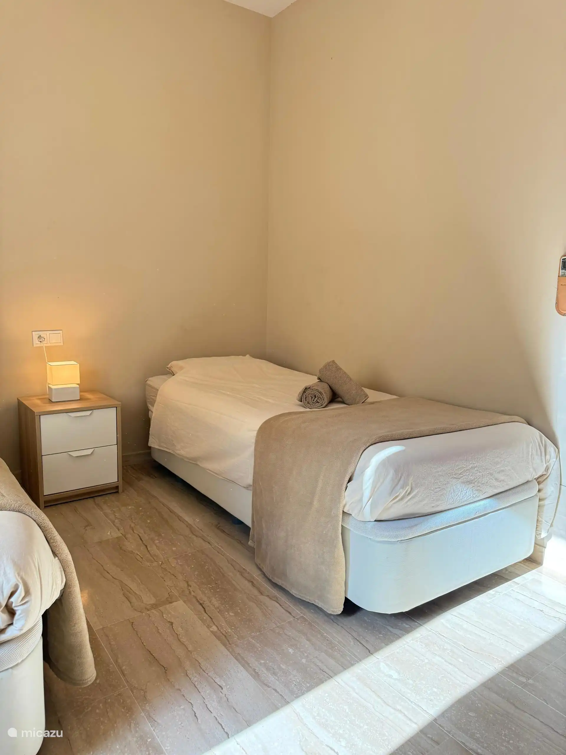 2nd Bedroom with twin beds