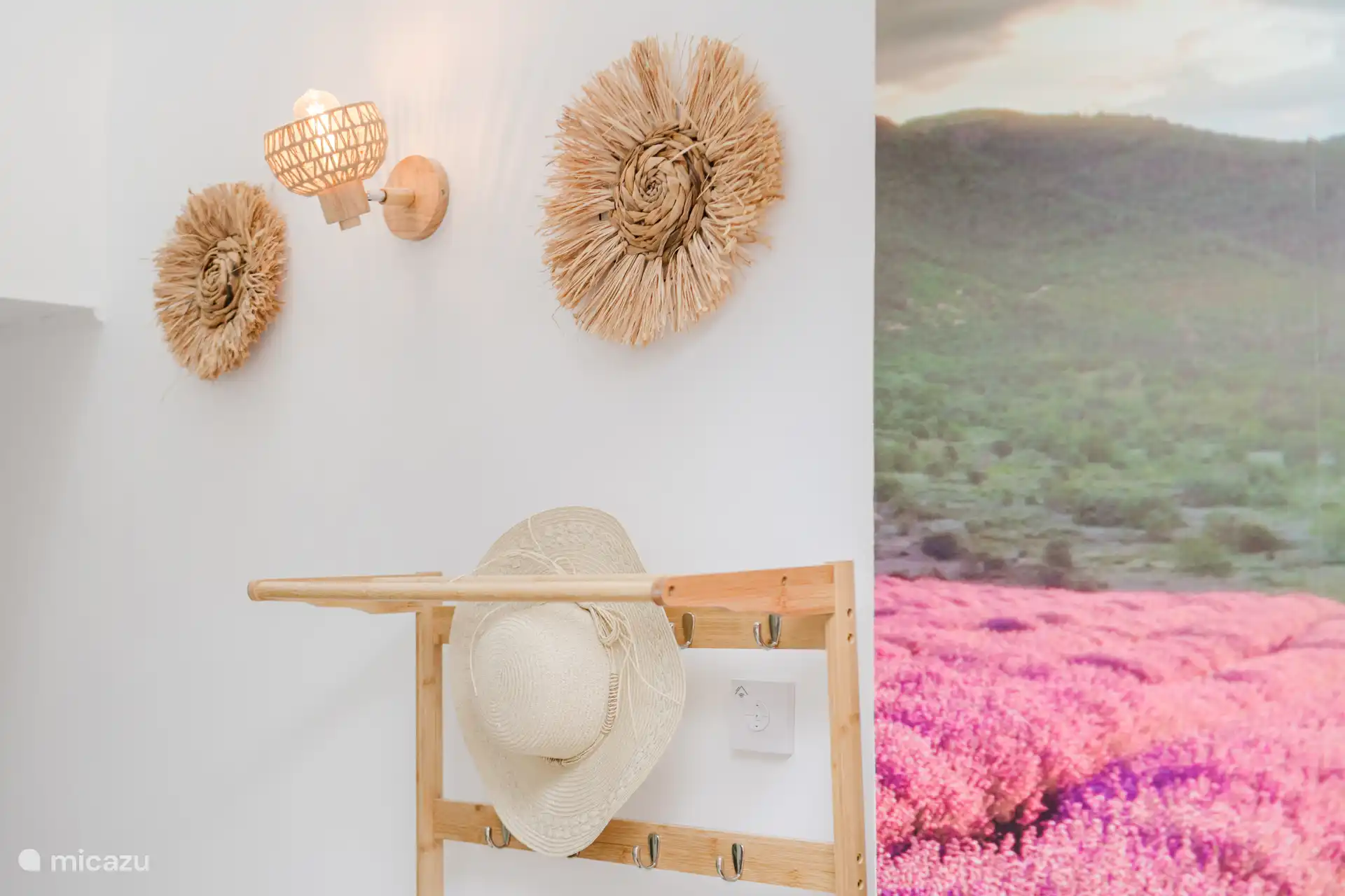 Böhmische und provenzalische Dekoration, verziert mit einem provenzalischen Olivenbaum