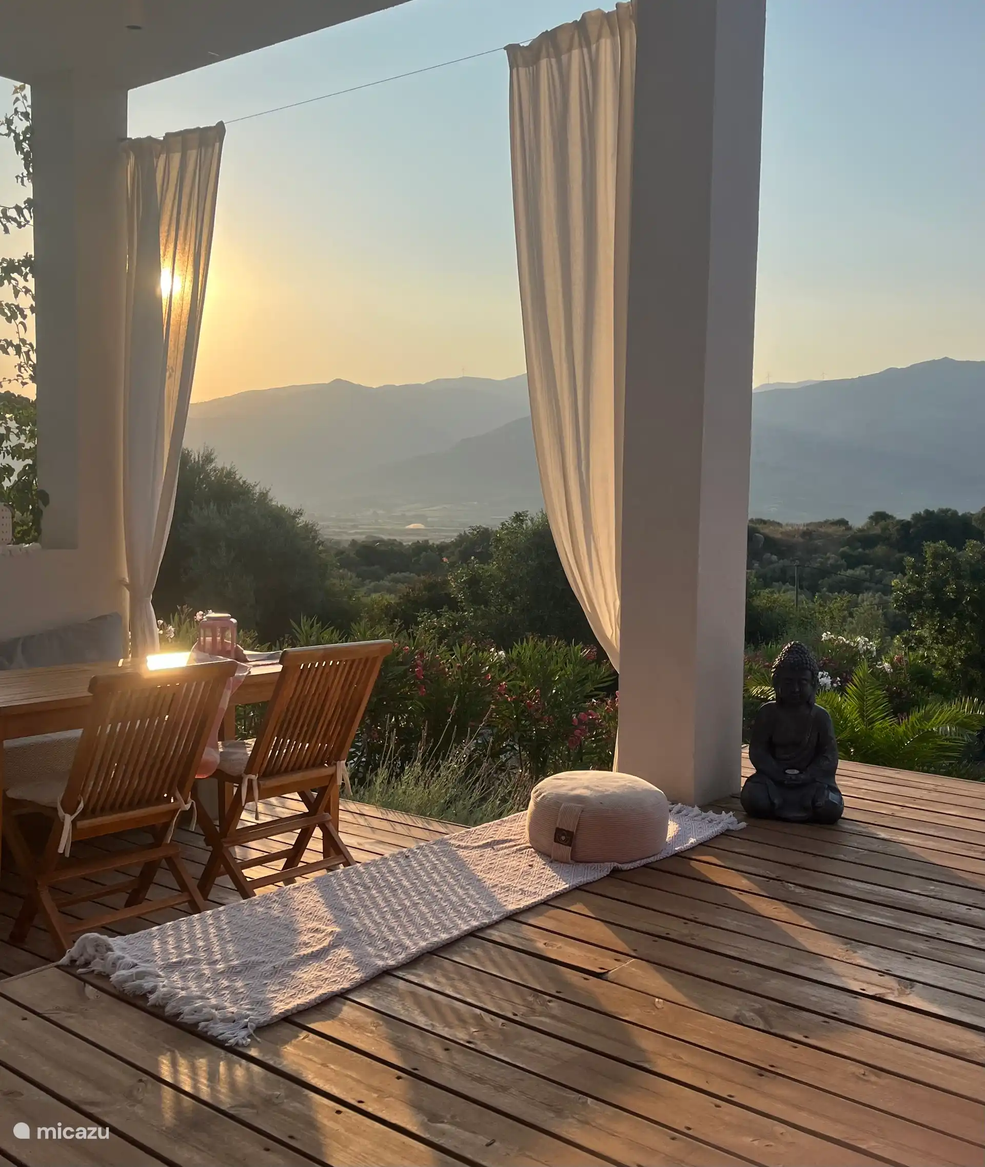 Prachtige natuur rondom de villa. Prachtig berguitzicht.