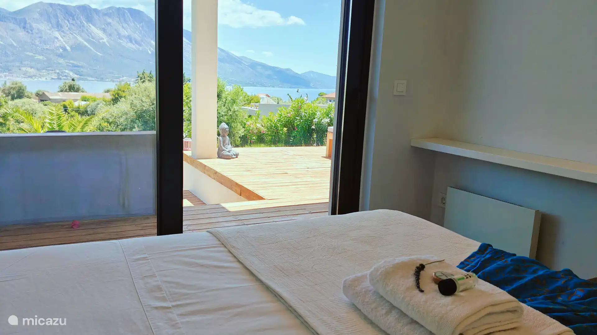 Vista al mar desde la habitación de invitados. 