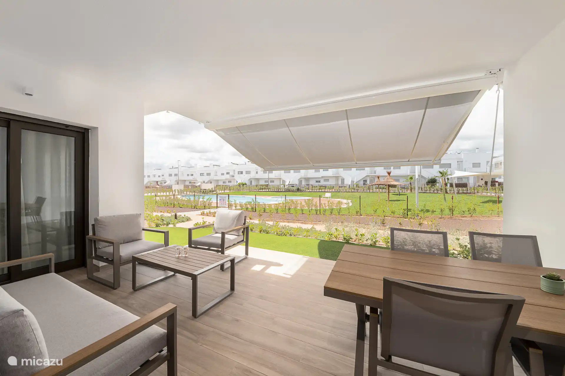 Terrasse incluant auvent