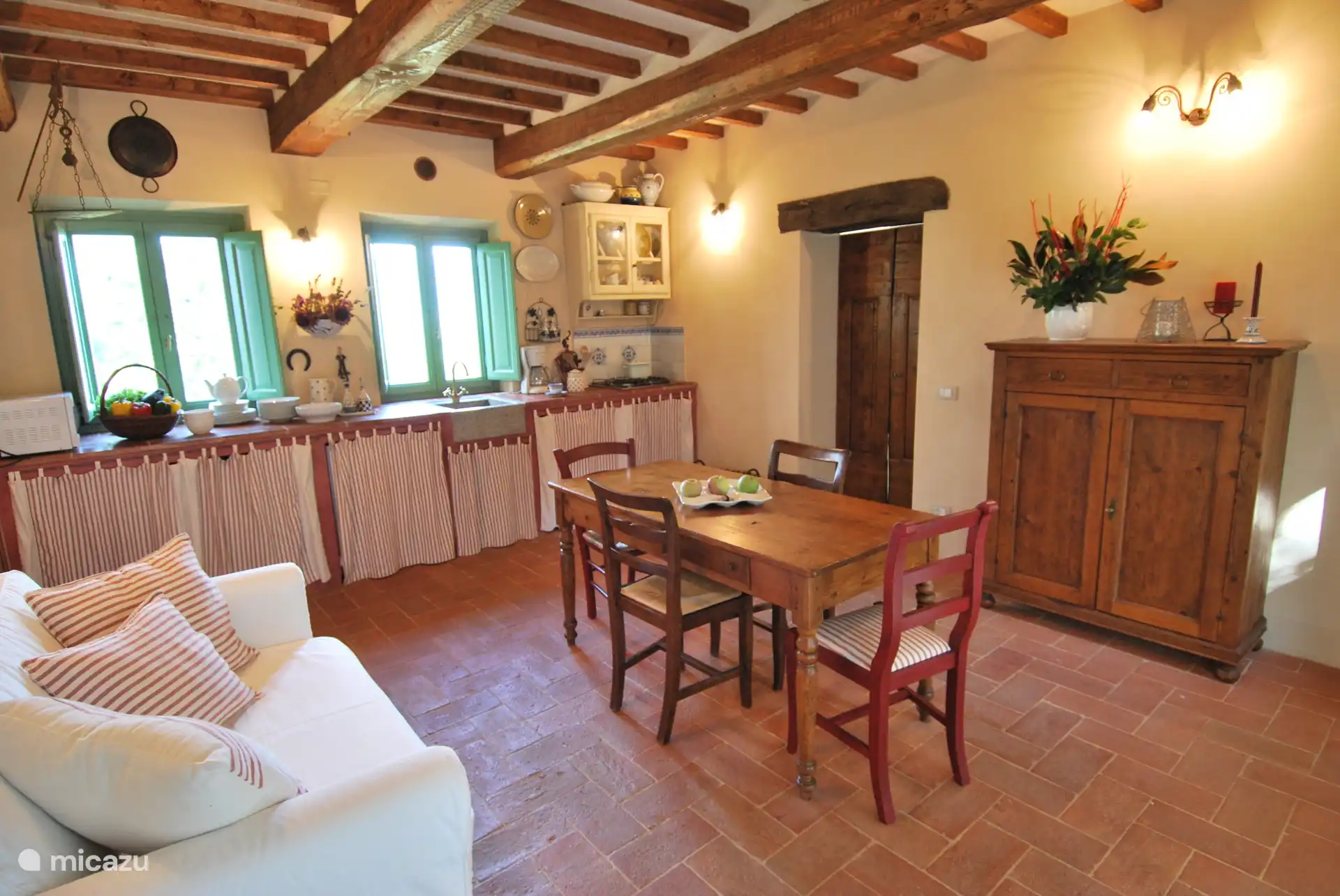 Cocina y salón en la planta baja