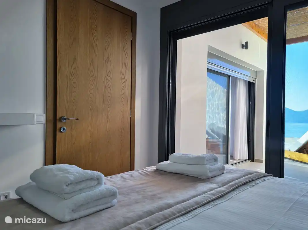 Schlafzimmer mit fantastischem Blick aufs Meer 