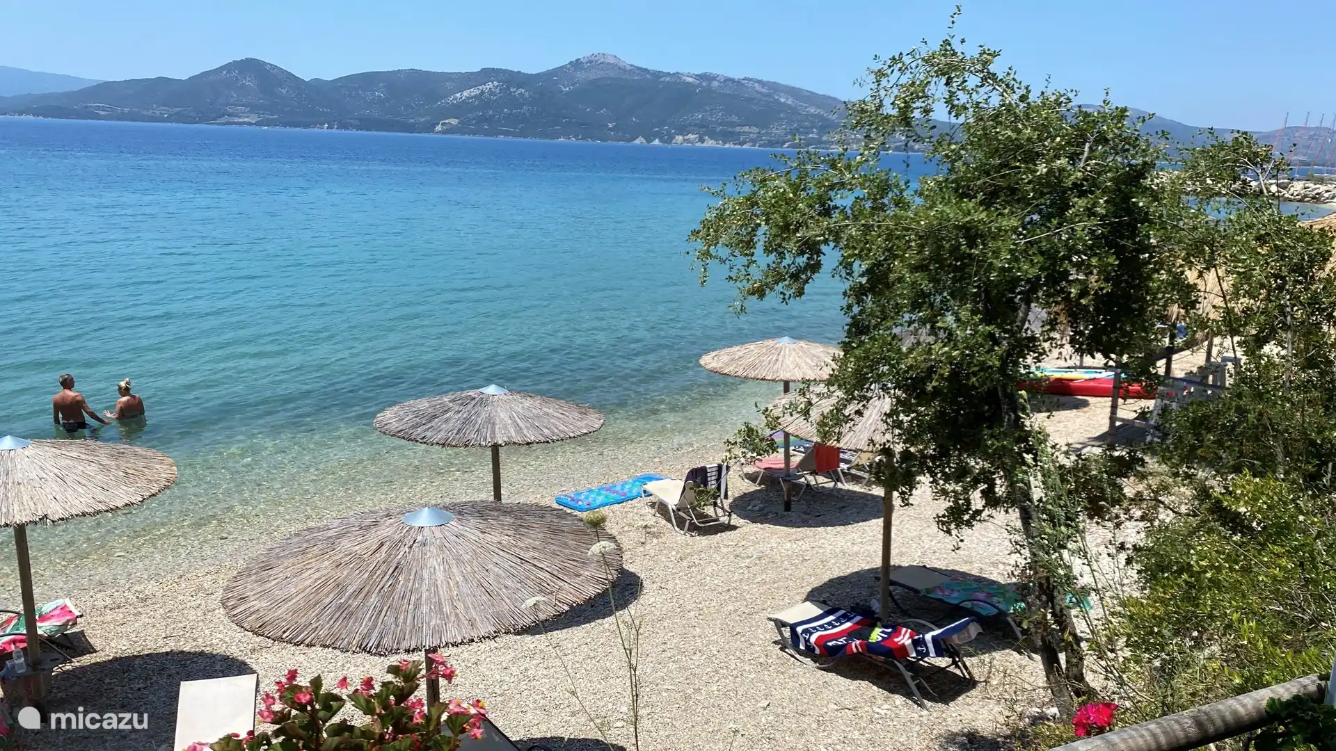 Lokaler Strand, Emilios, auch ein wirklich gutes Restaurant