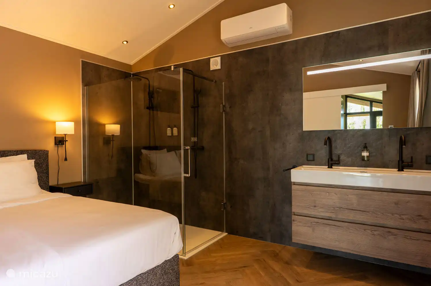 douche / salle de bain / chambre
