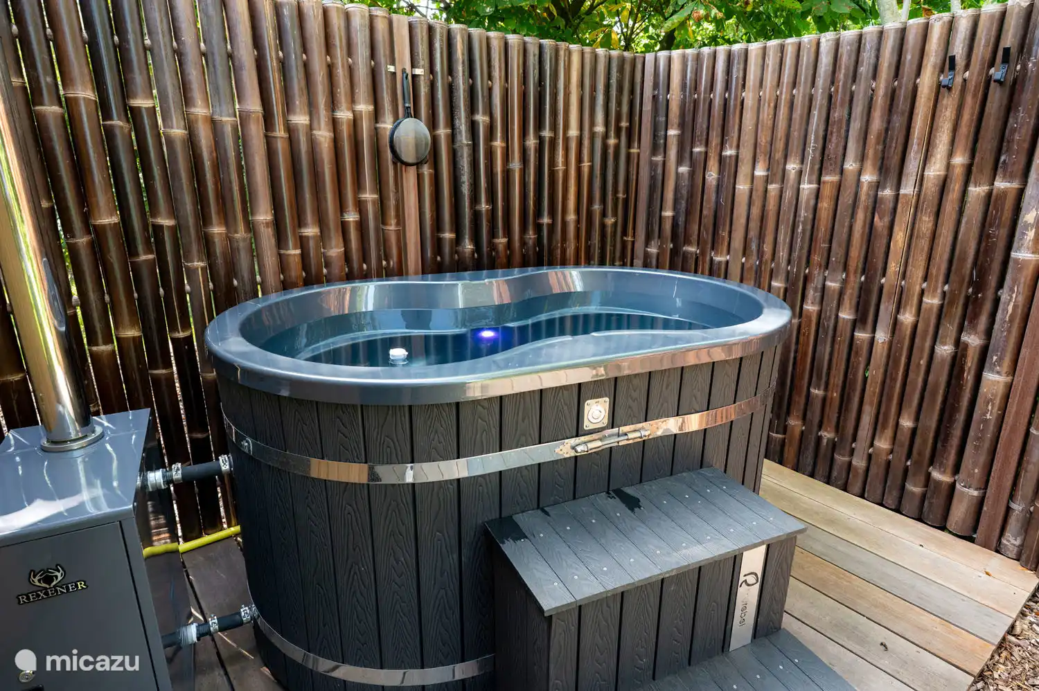 Jacuzzi