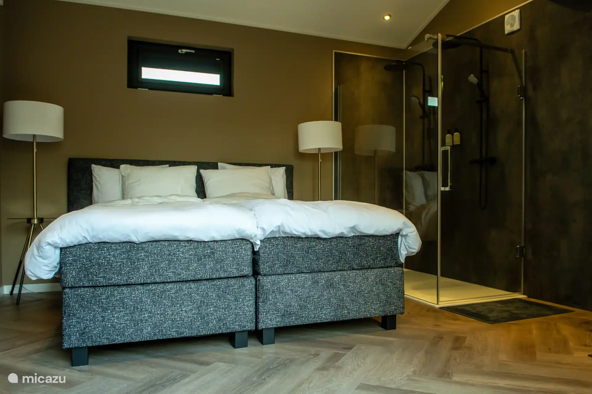 Schlafzimmer / Badezimmer