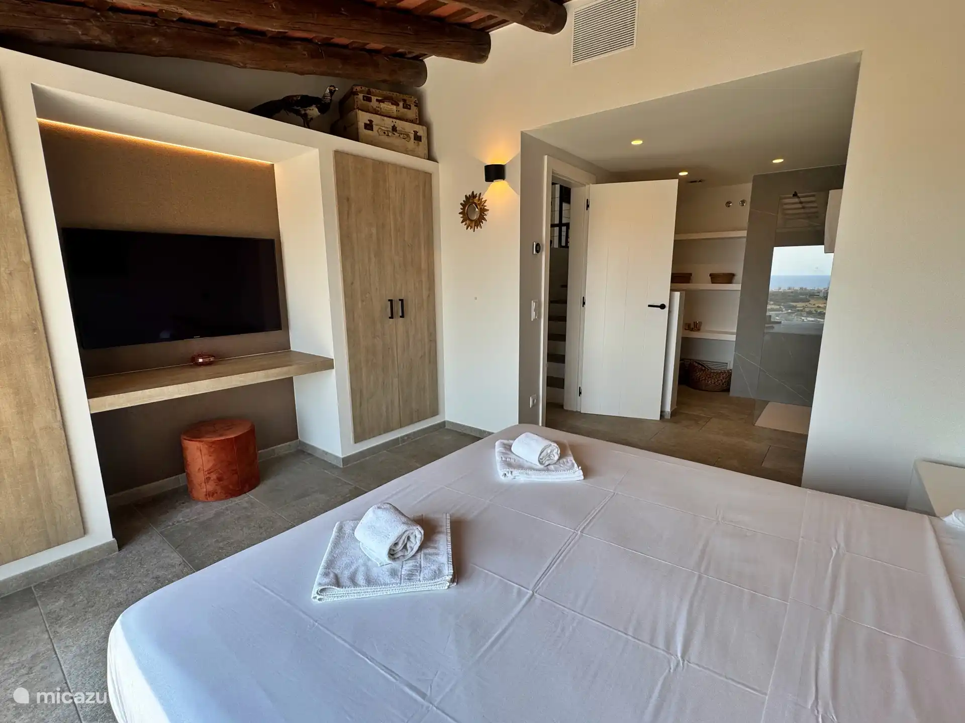 Slaapkamer 3 (met eigen badkamer)