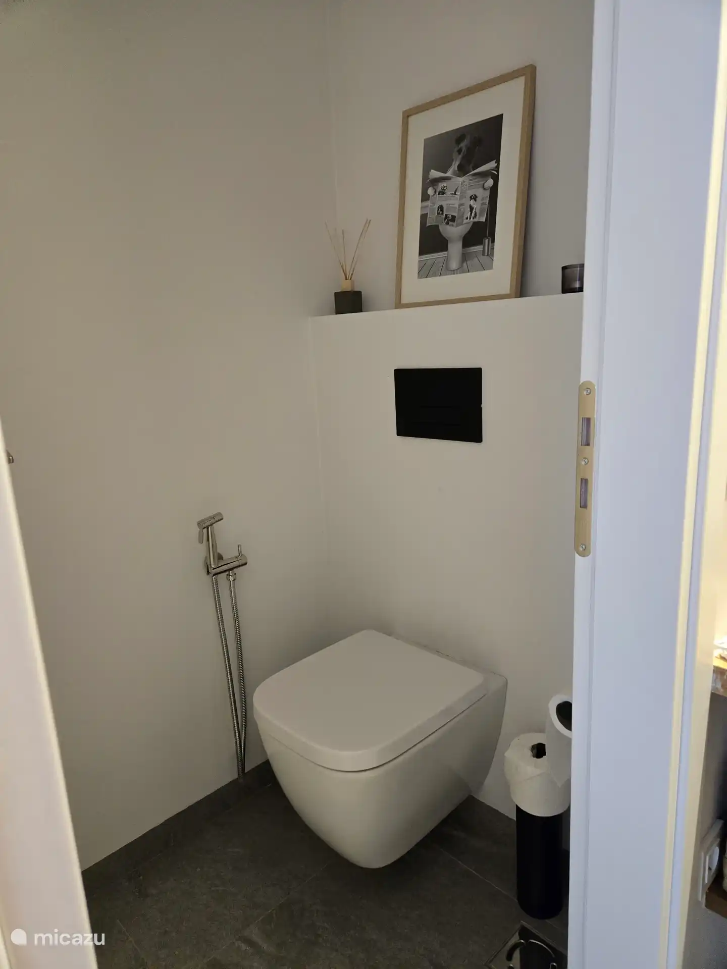 Die getrennte Toilette im Hauptschlafzimmer