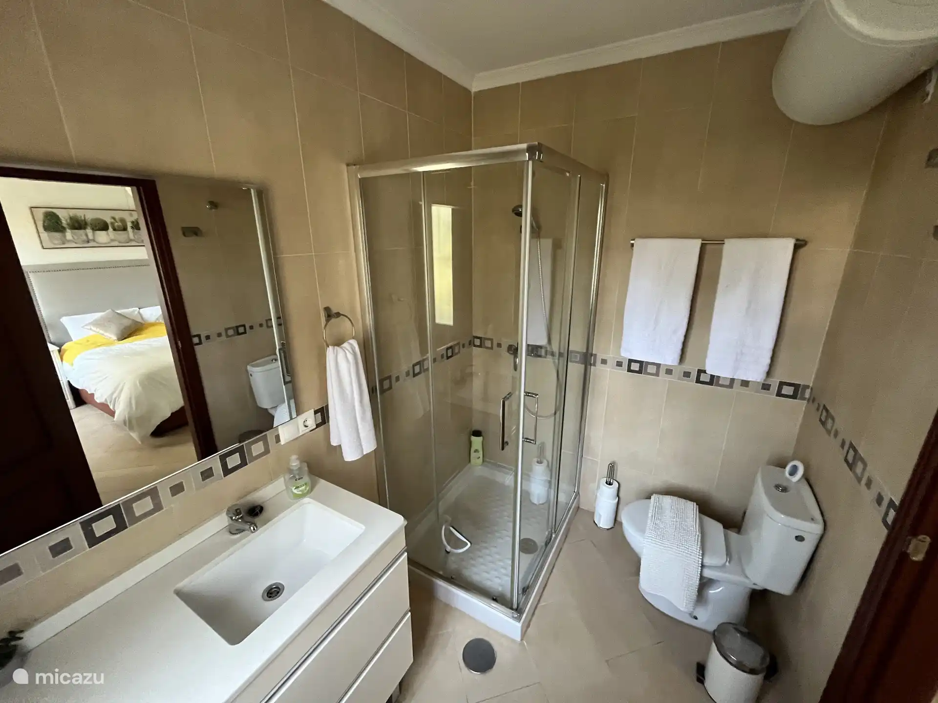 Master en-suite slaapkamer