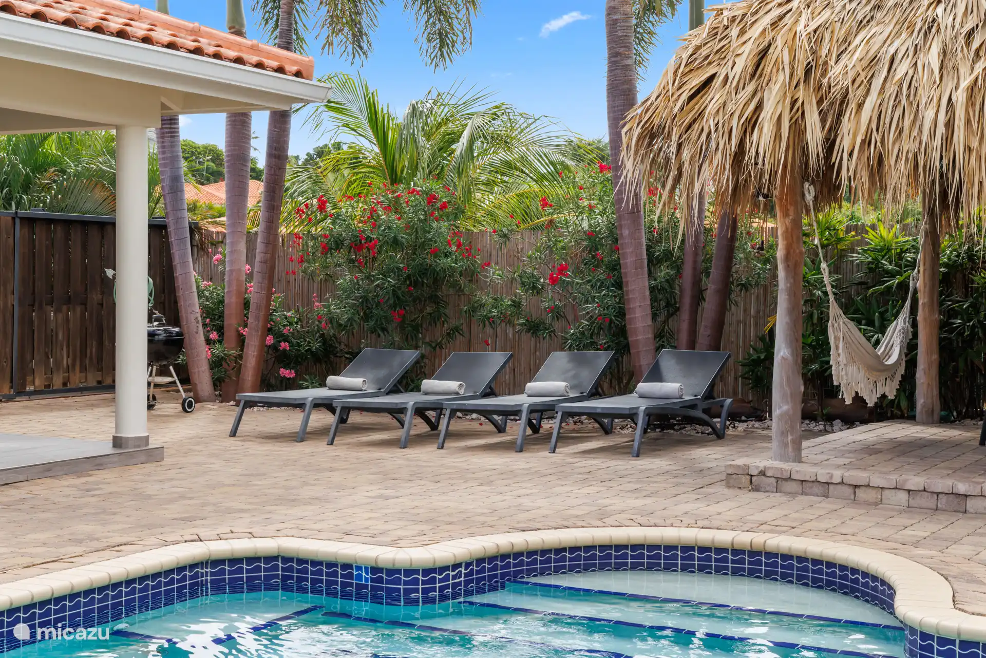 This private holiday villa with private pool offers everything you need for a relaxing stay.