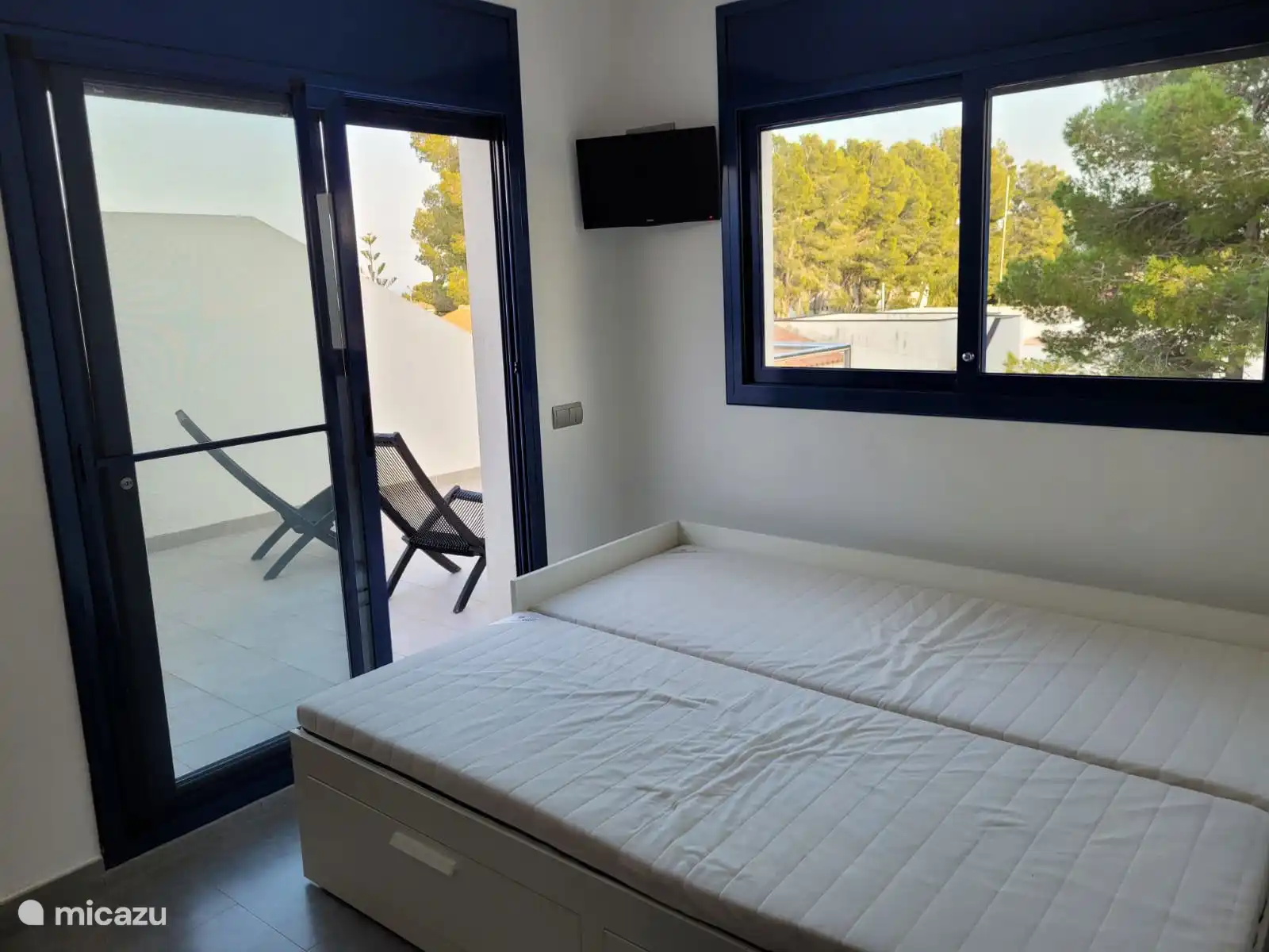 Slaapkamer 4 
2 eenpersoonsbedden 