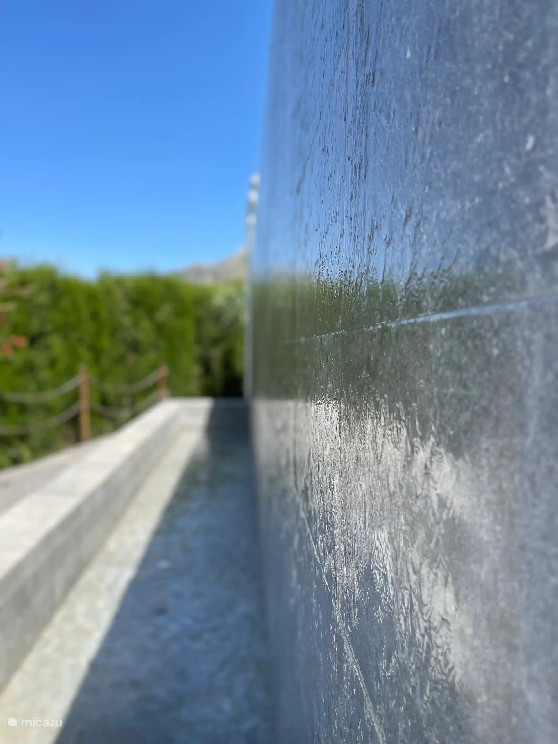 Infinitypool, overloop.