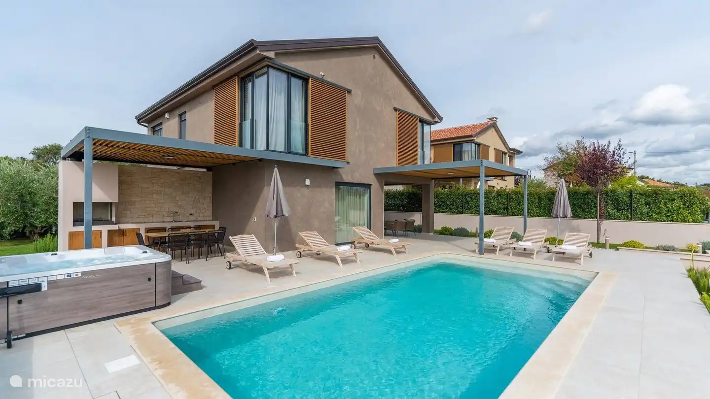 Villa Albona en Croacia, Istria, Porec - villa