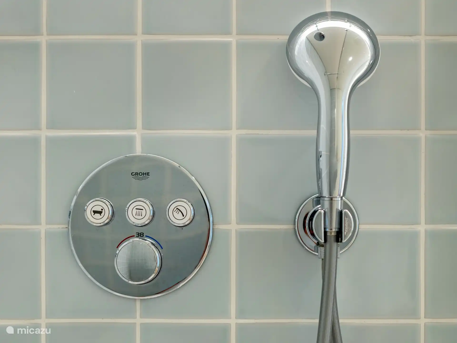 Detail van de junior badkamer