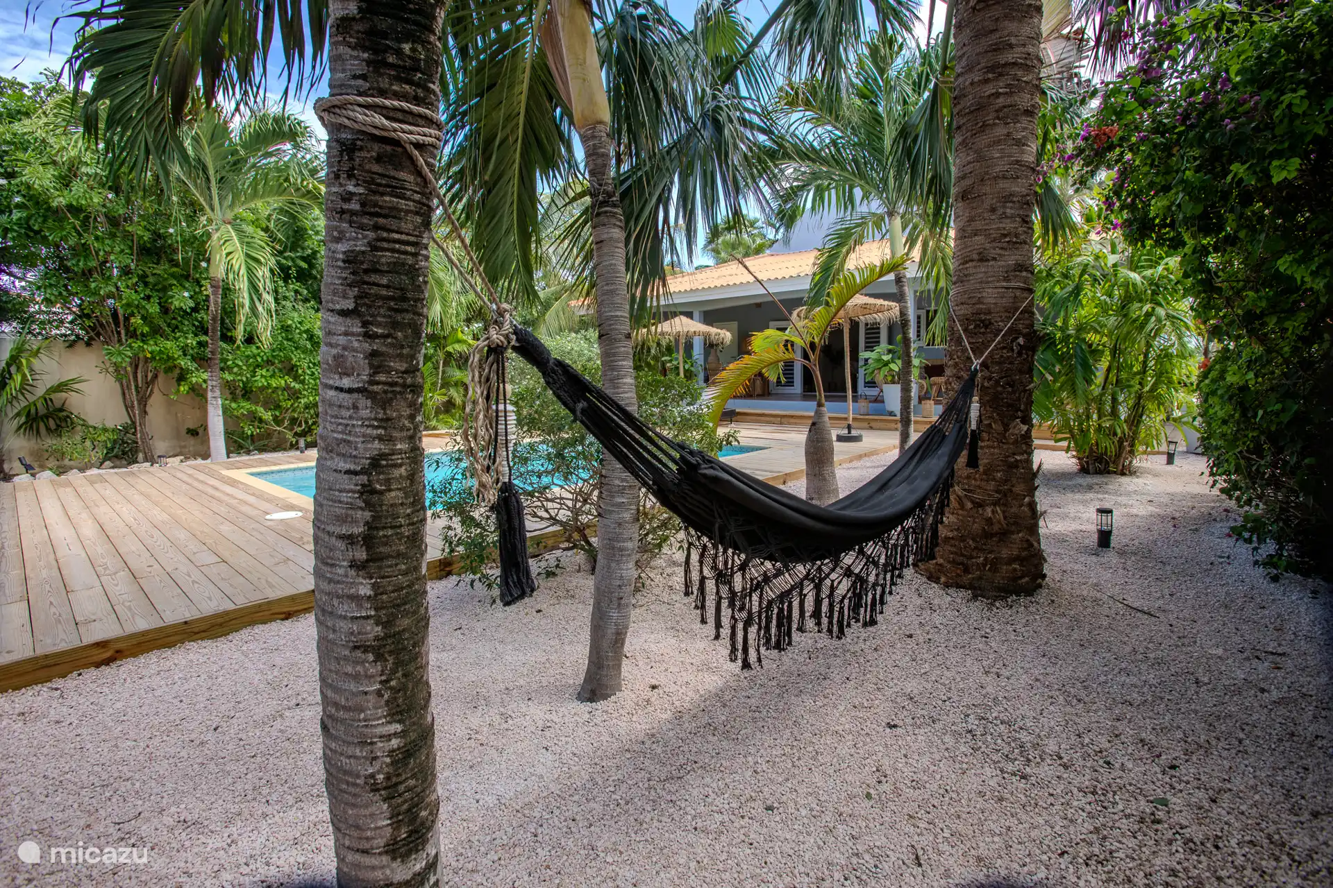 Para la máxima relajación: una hamaca entre dos palmeras