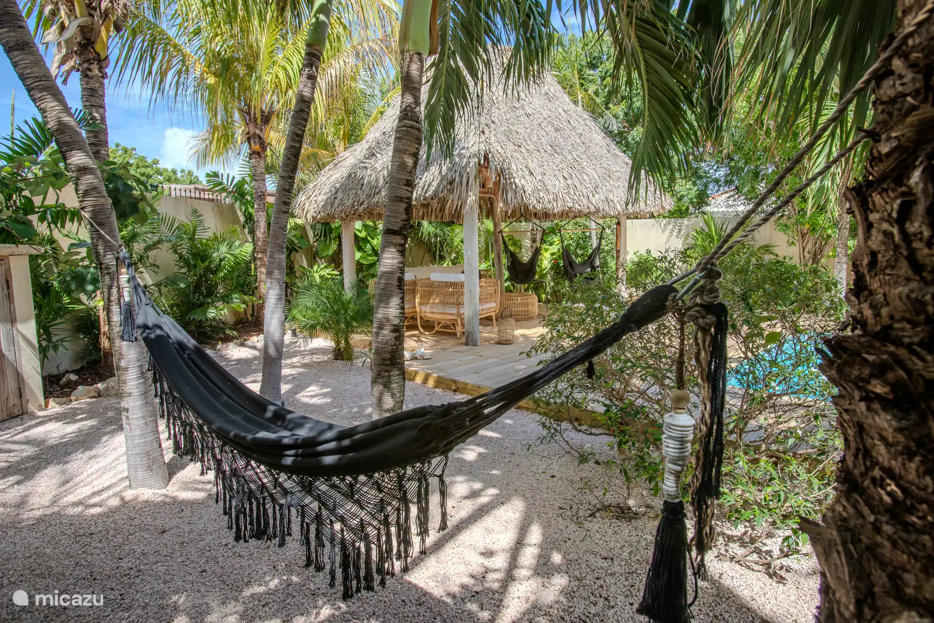 Relájate, lee o echa una siesta en la hamaca