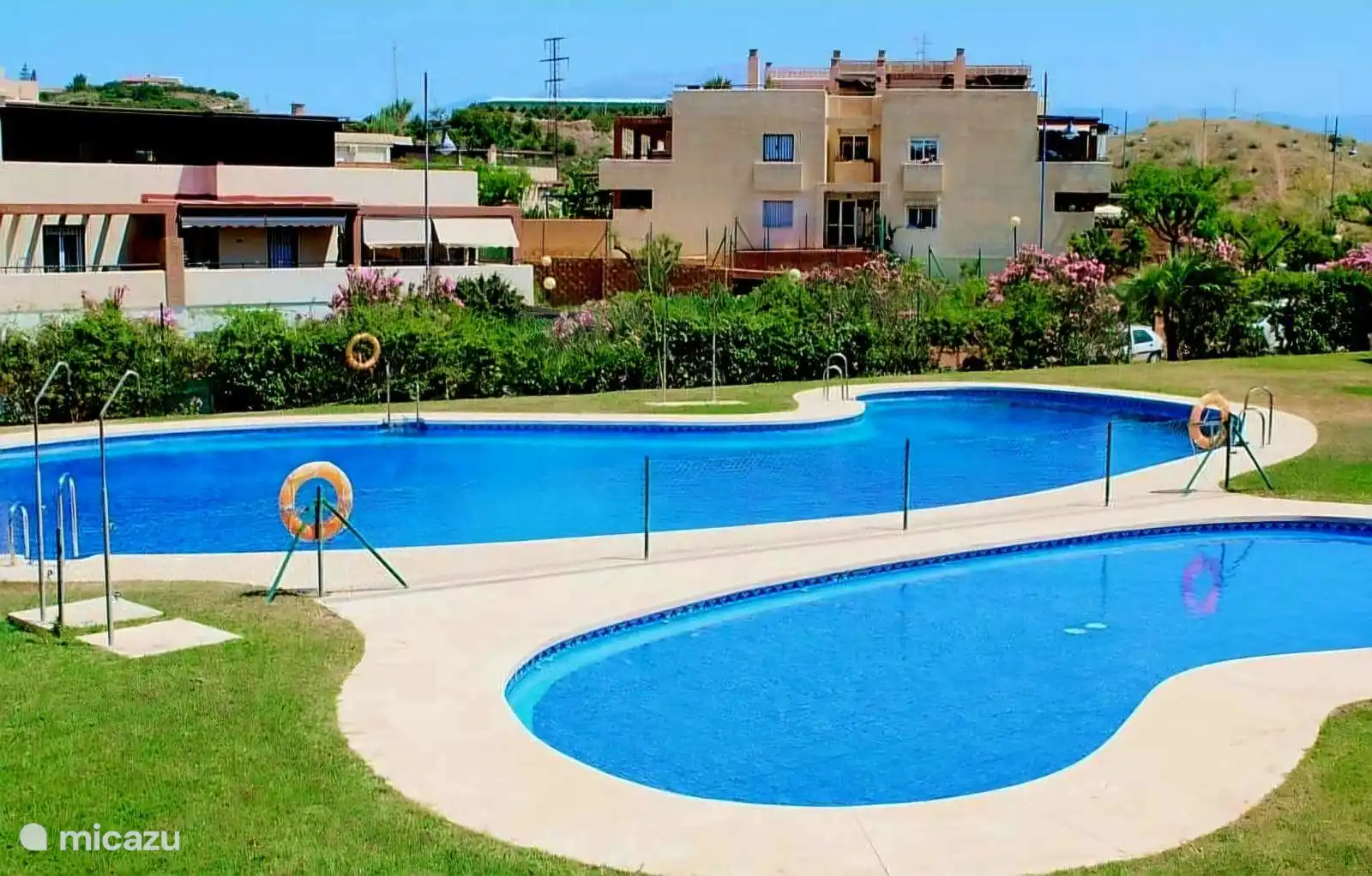 Gemeinschaftsschwimmbecken