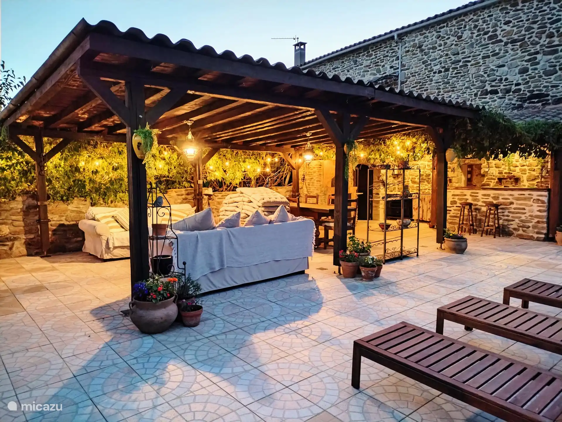 Zomerkeuken en het zomerterras 