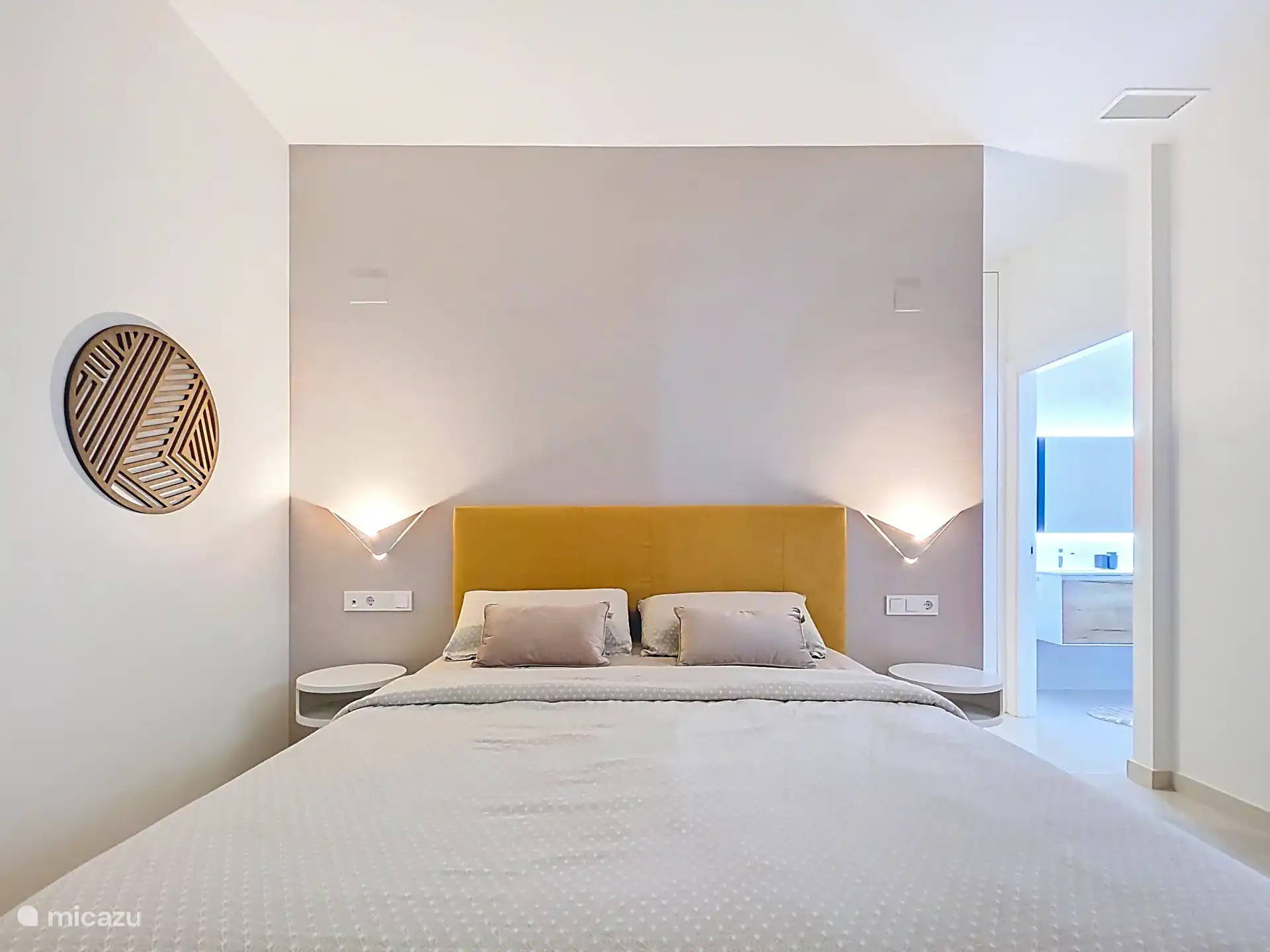 Slaapkamer 1 -
1 x 2 persoons bed 