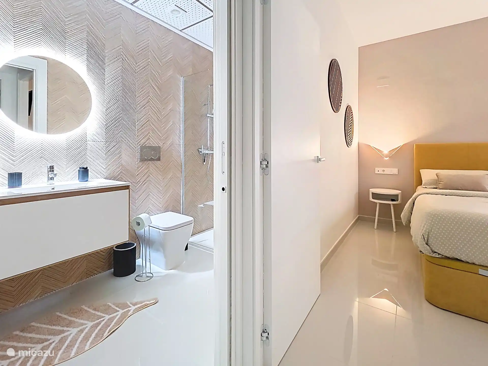 Badkamer 2 en Slaapkamer 1