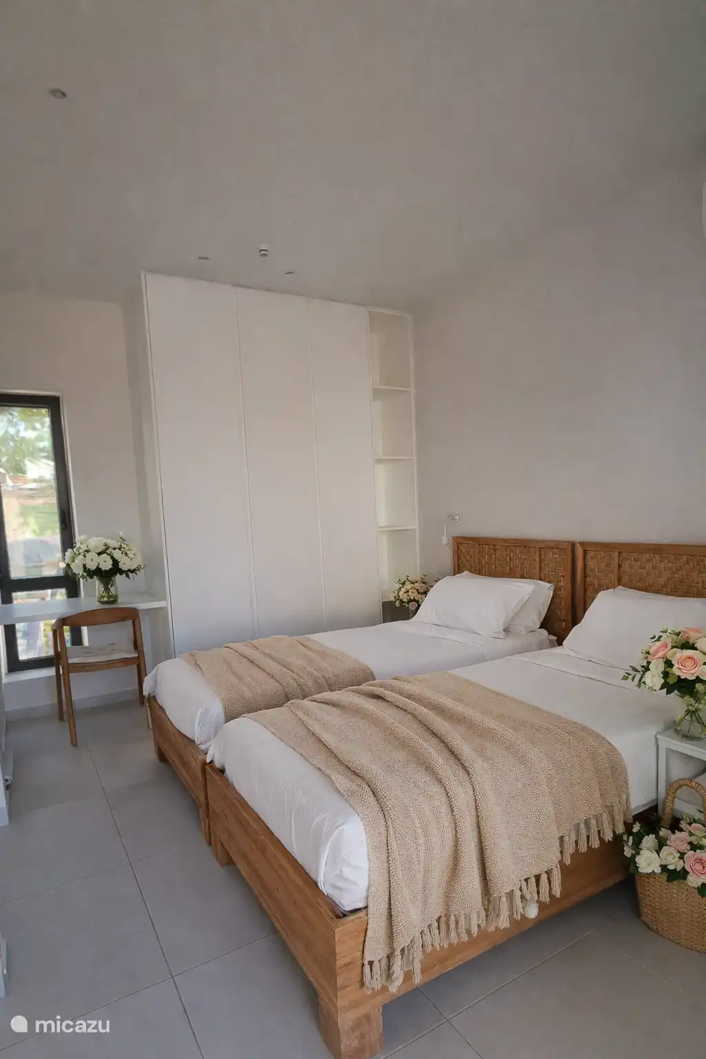 Chambre 3 avec 2 lits simples