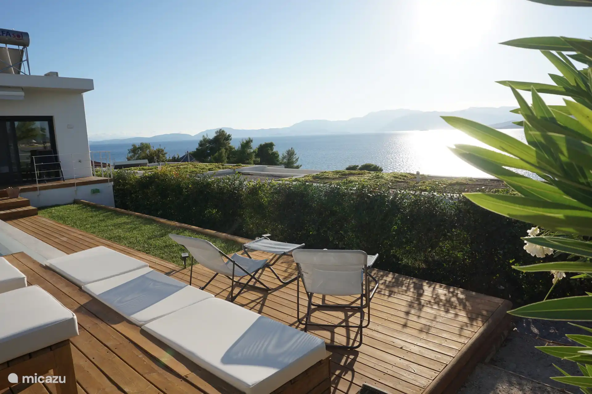 Fantastische zitkussens en tuinstoelen om je voeten omhoog te leggen en te ontspannen! 