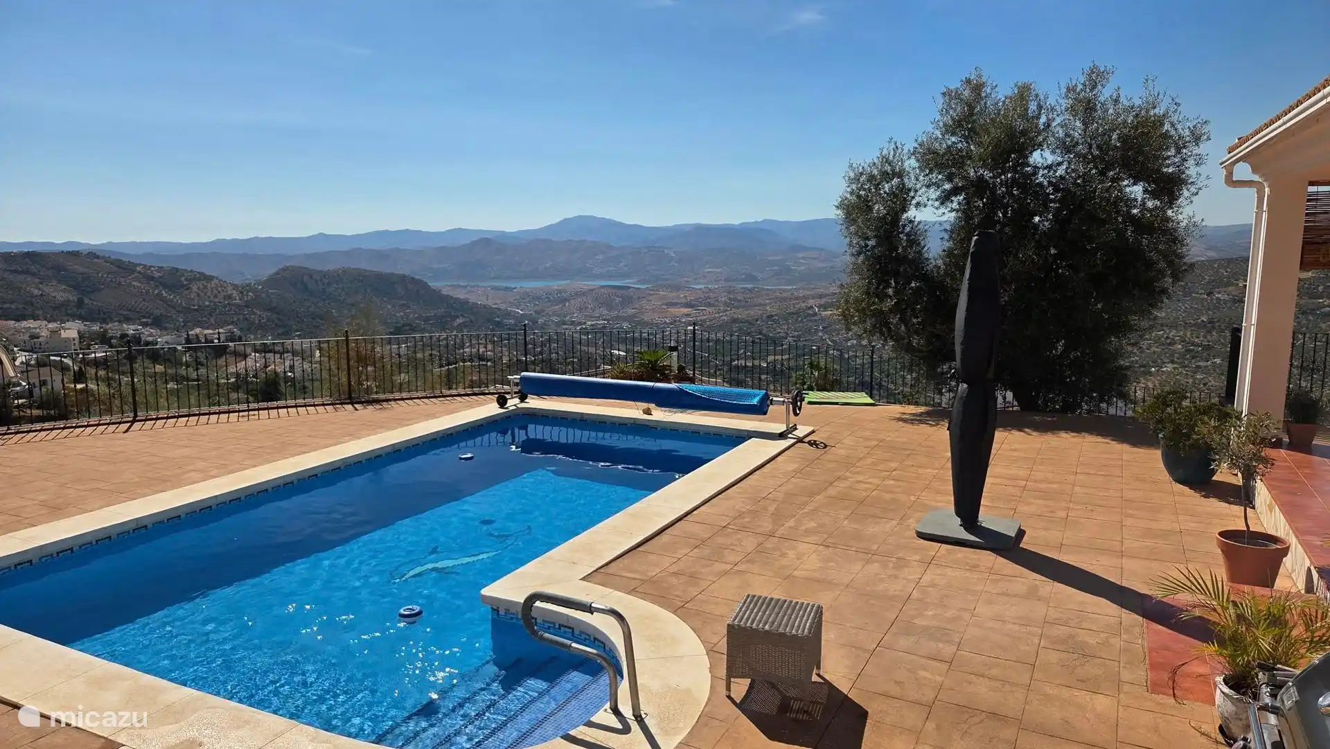 Vista del lago Vinuela