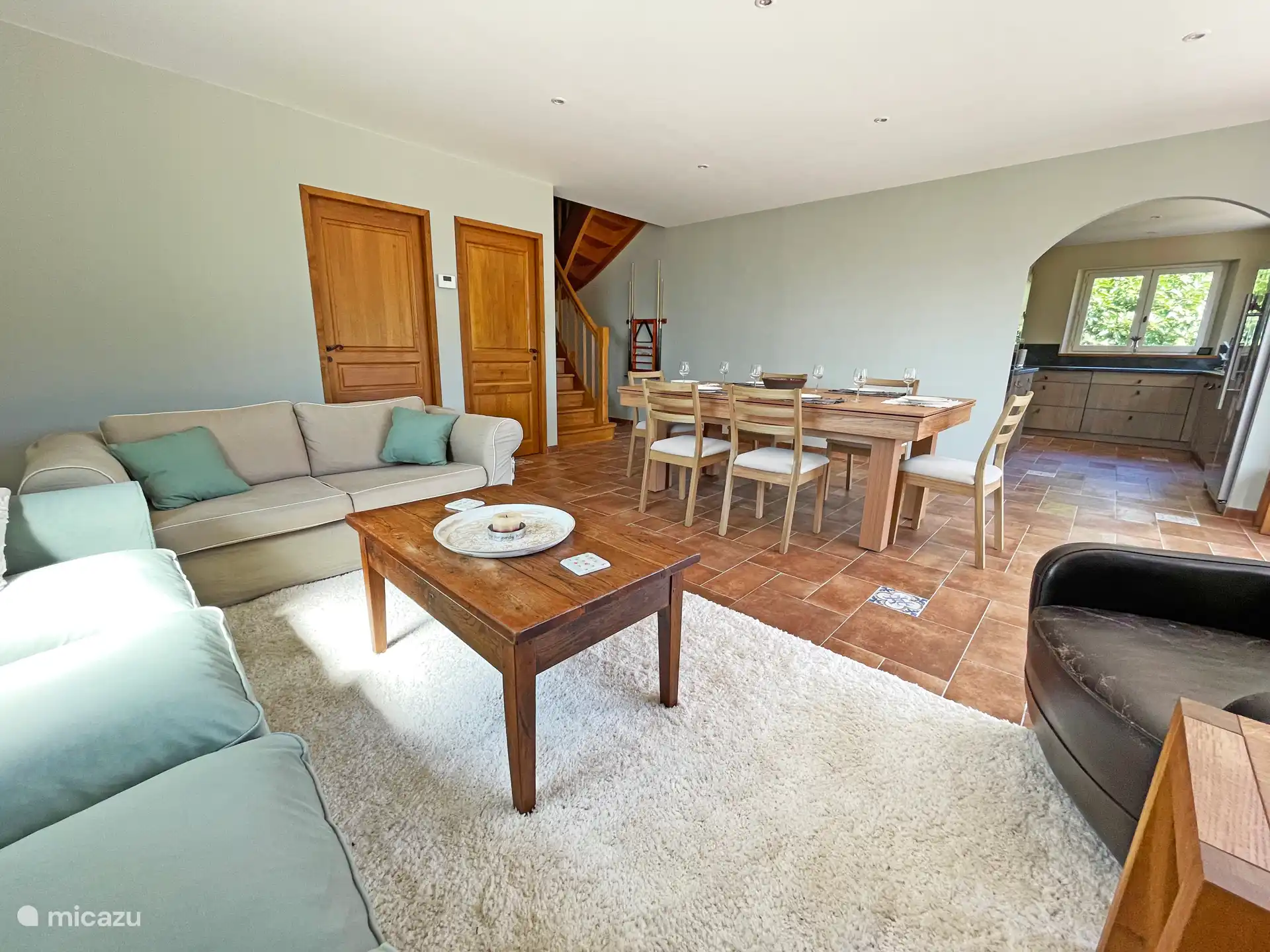 Eetkamer en woonkamer