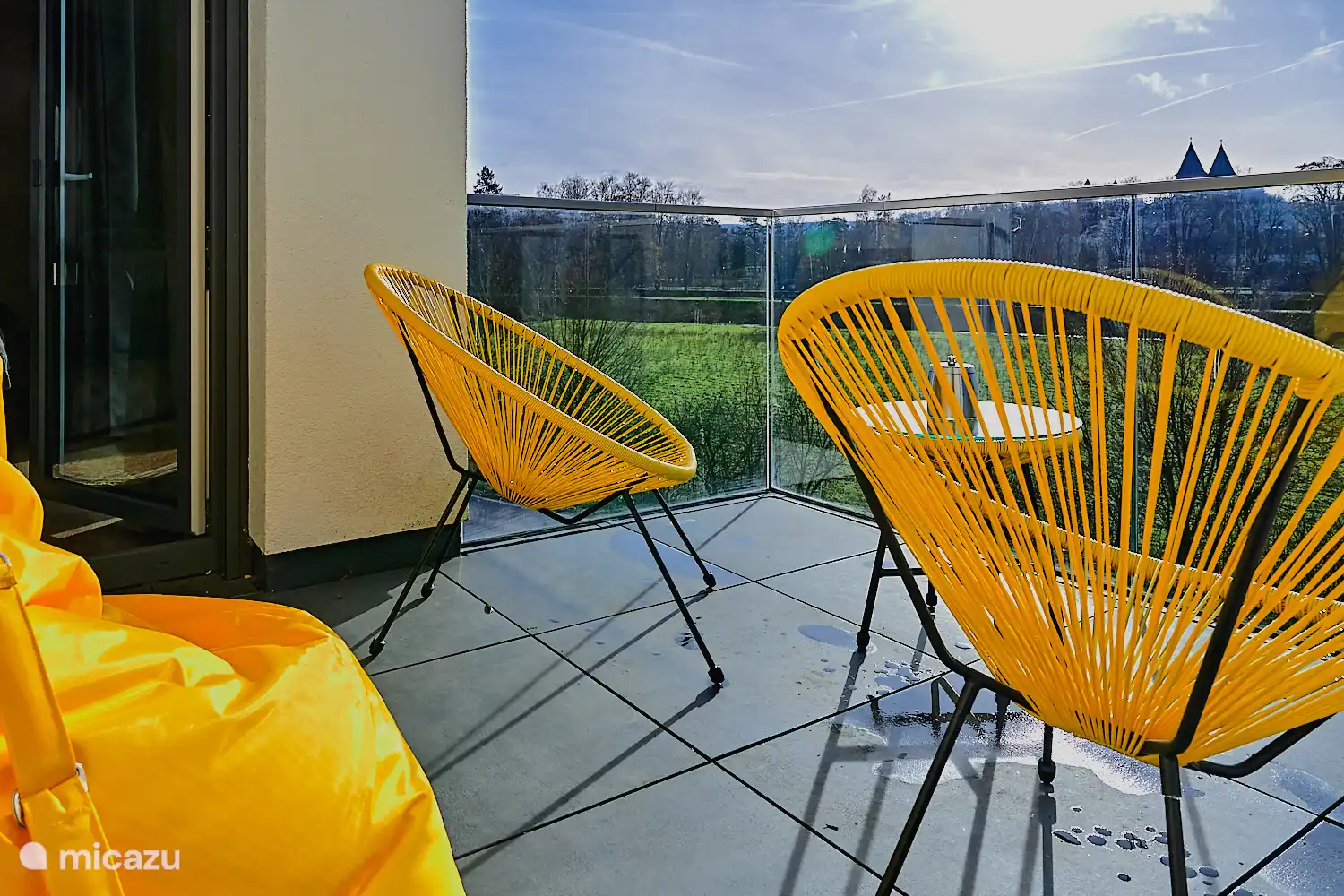 Wunderschöner Blick auf die Abtei Echternach und den Fluss Sauer – Natur und Geschichte in einzigartiger Kombination.