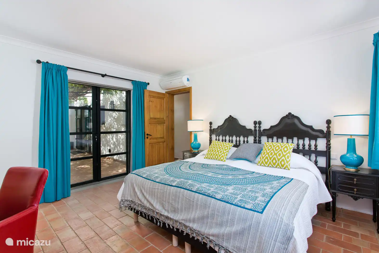 Chambre double avec accès à l’extérieur 