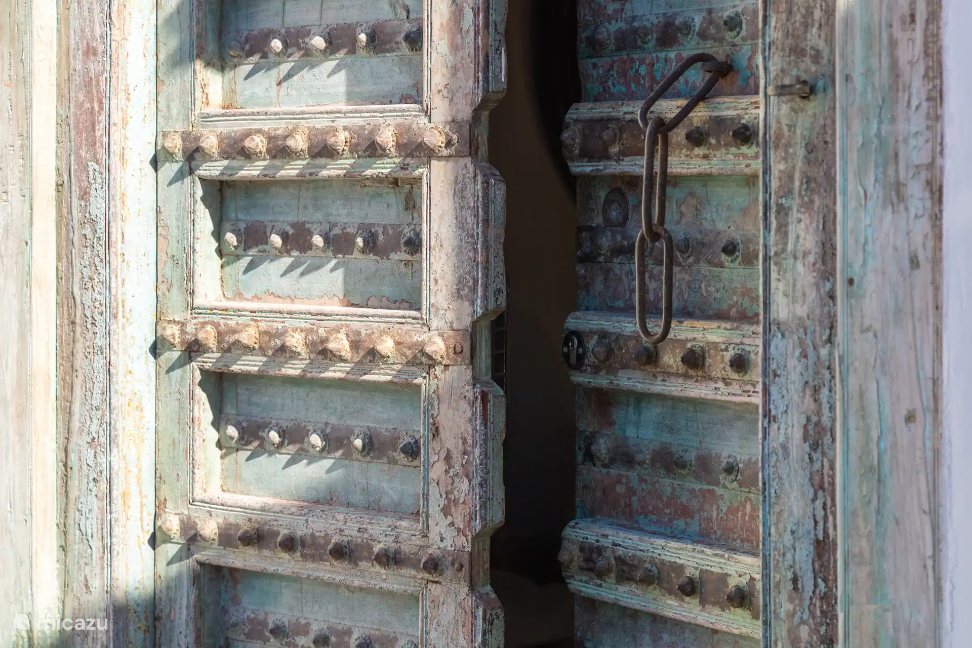 Autentieke oude voordeur.