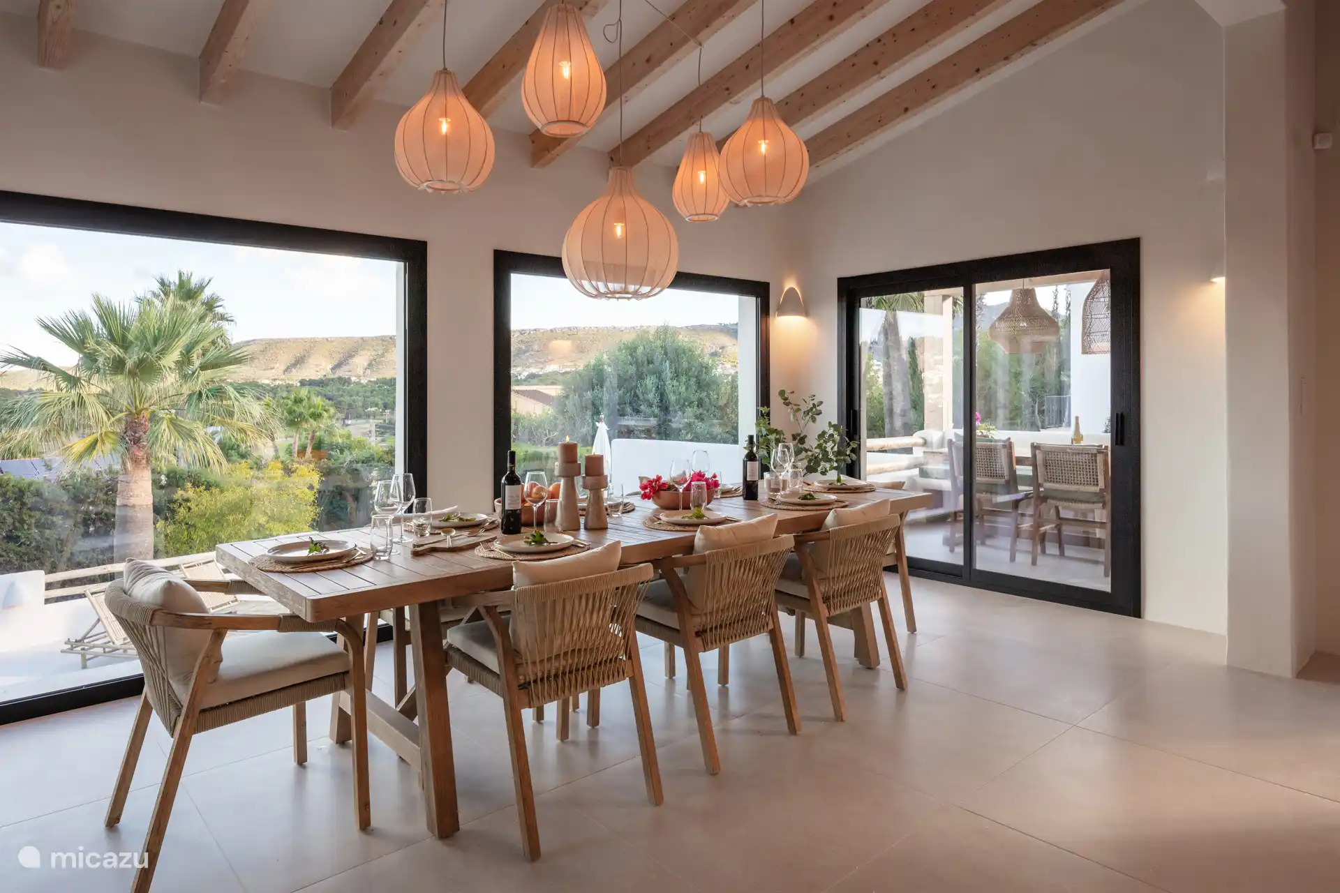 Overal naar buiten kunnen kijken hoe fijn is dat.