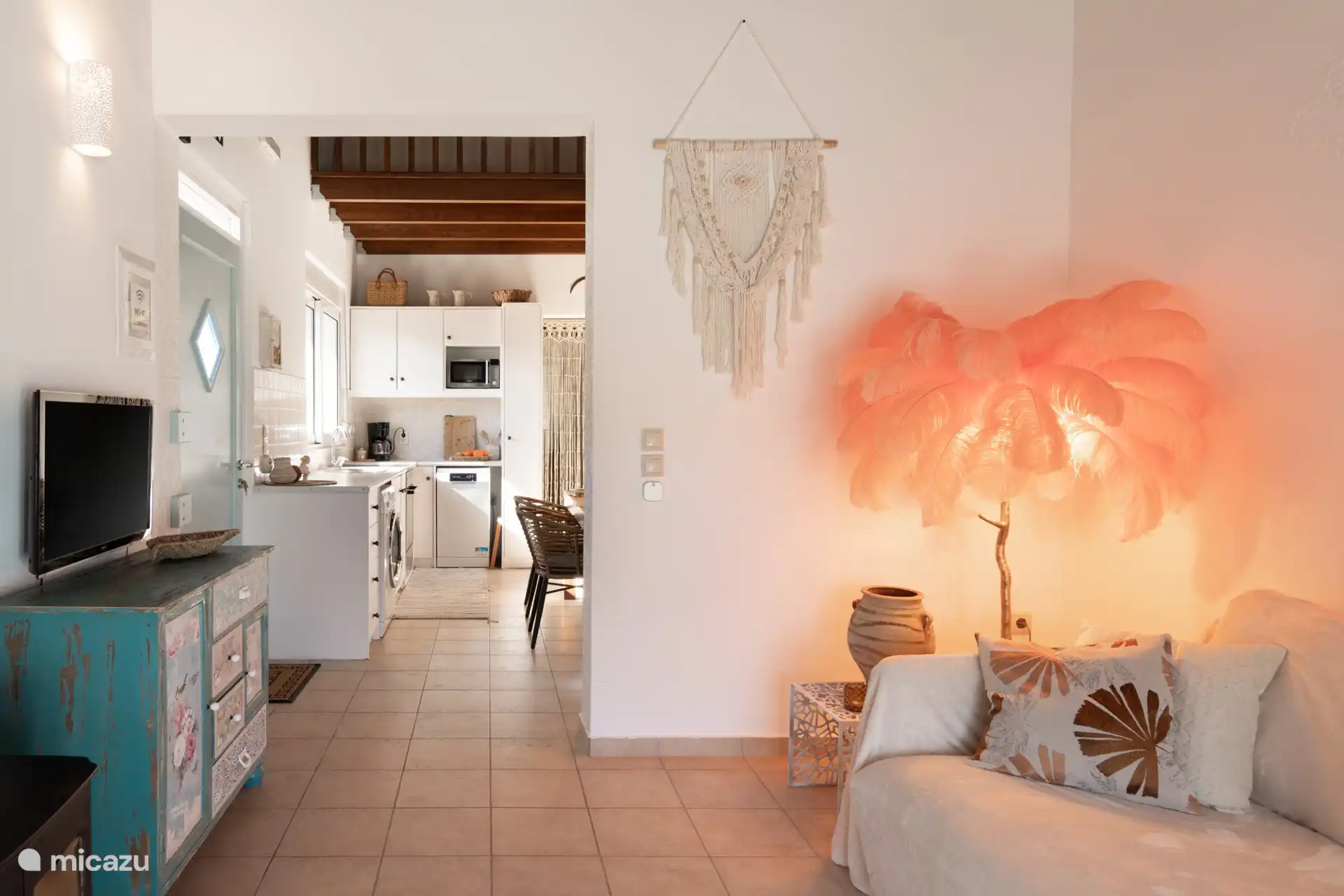 Living room & kitchen