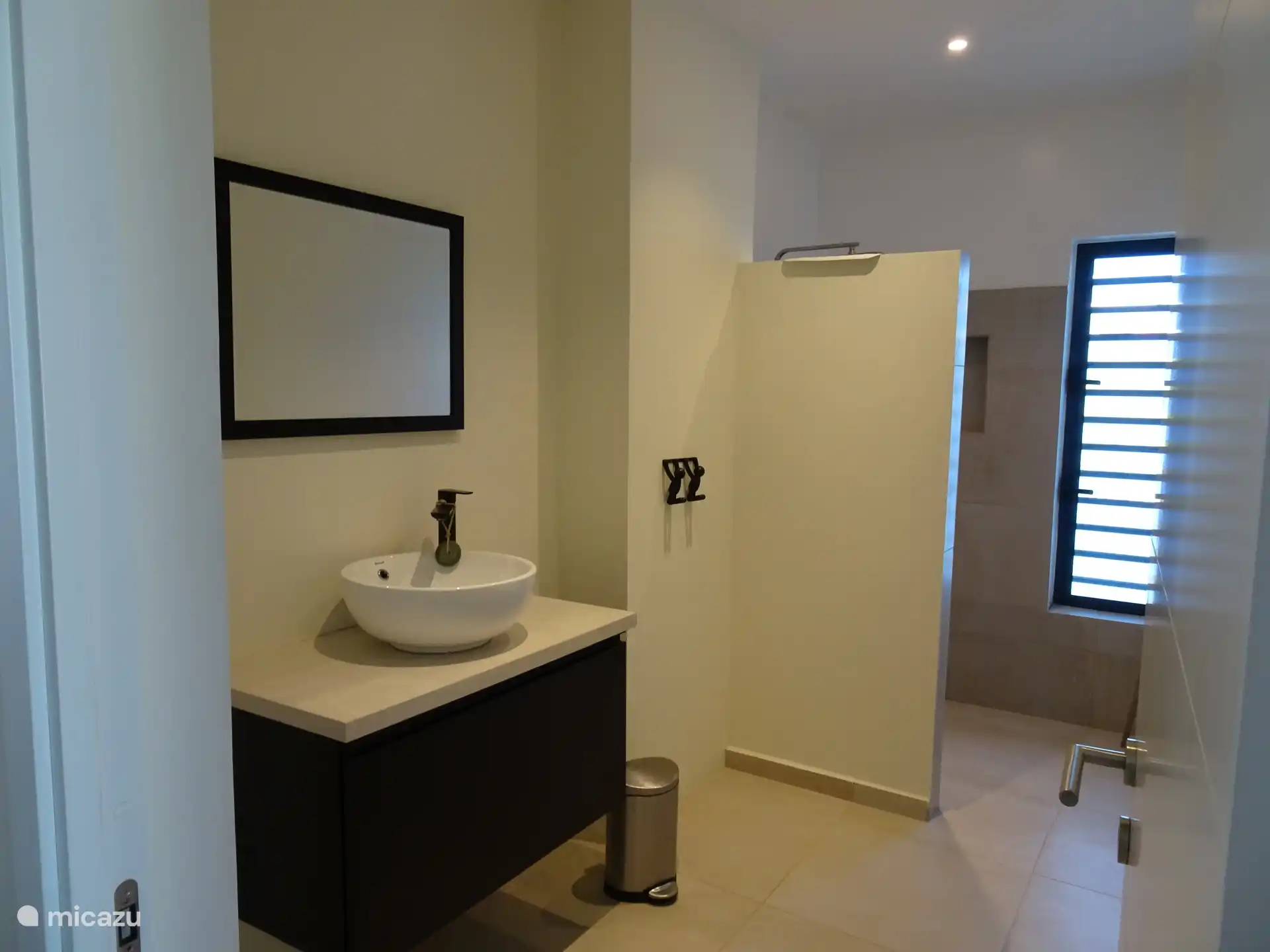 Badezimmer im Erdgeschoss