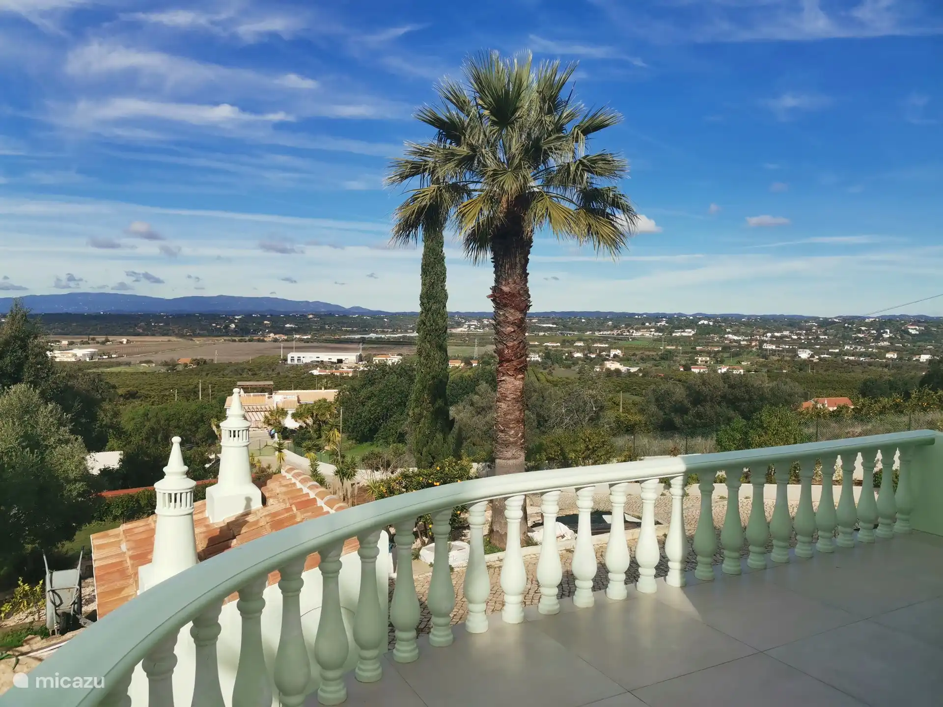 Vue sur la vallée et Monchique