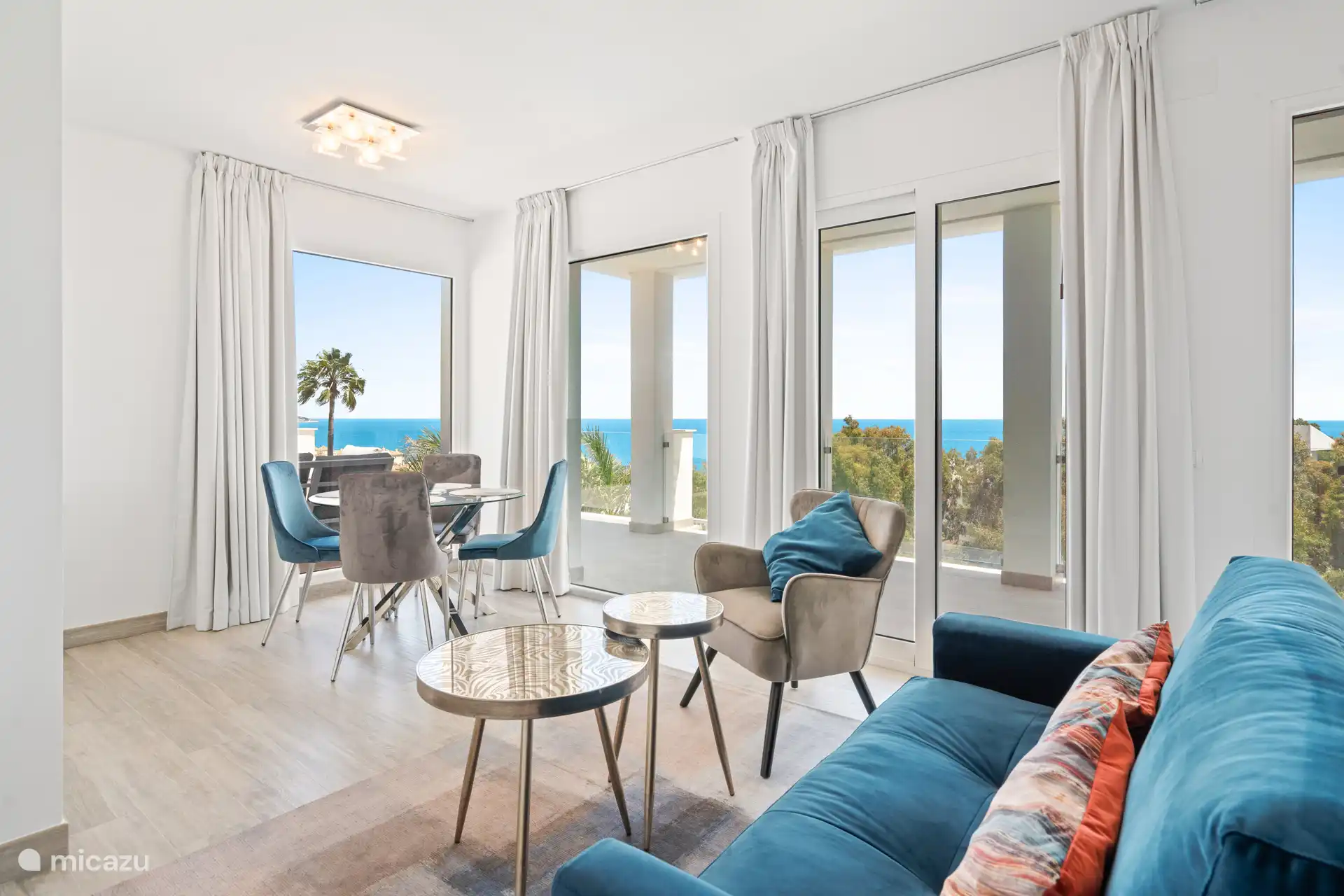 Impresionantes vistas al mar desde la habitación 2.