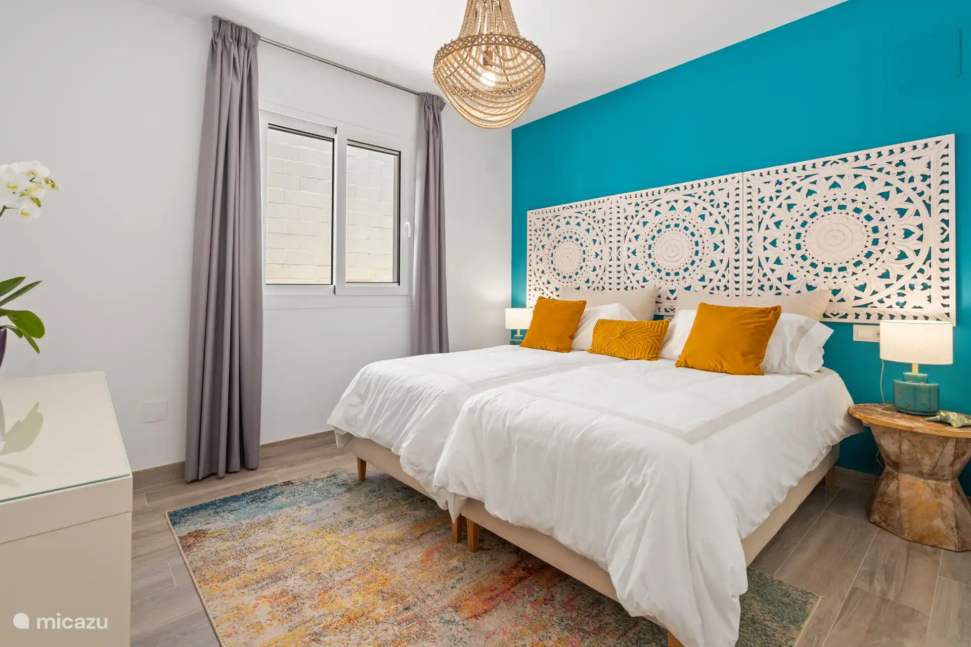 Habitación espaciosa 4, con 2 camas individuales.