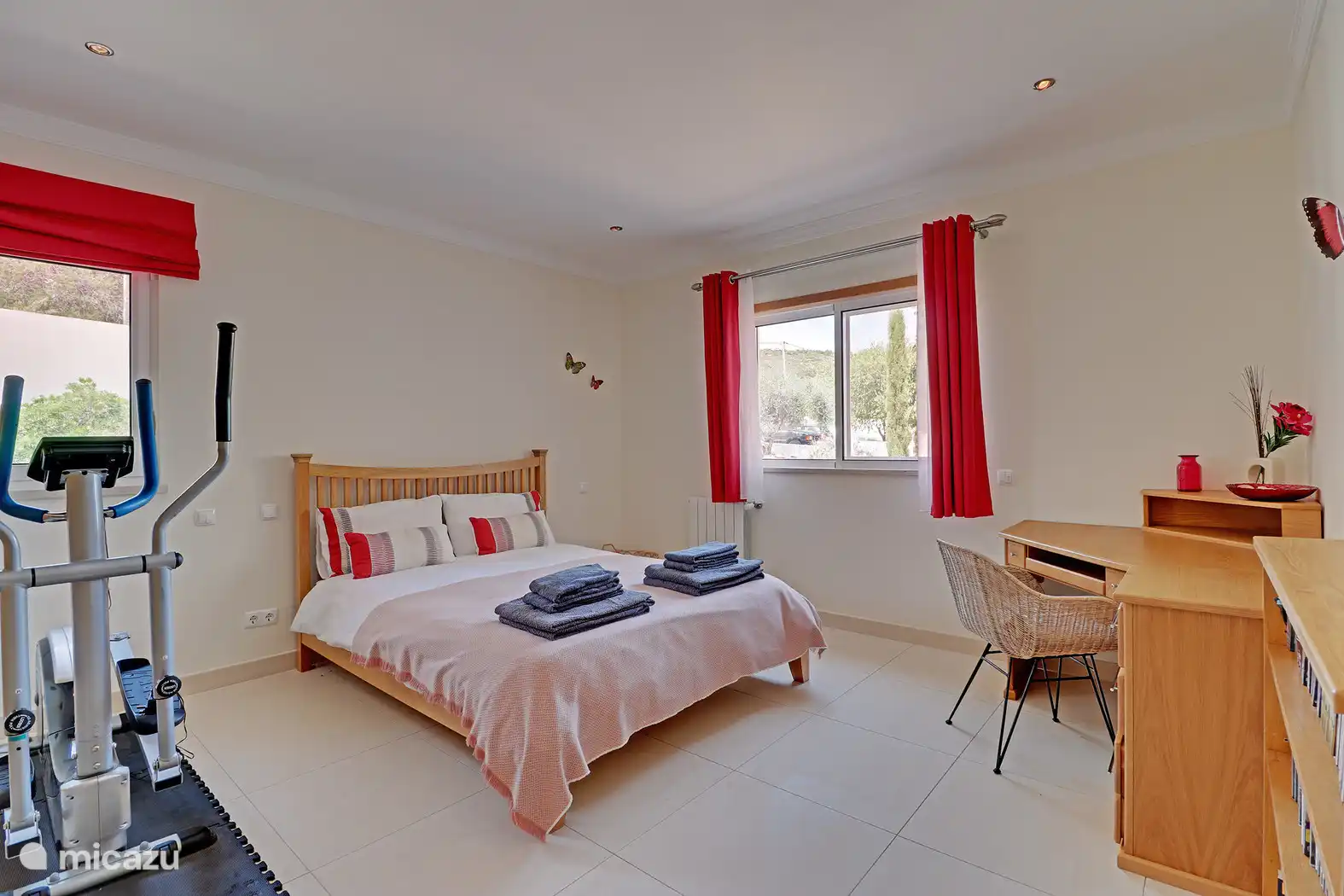 Chambre double avec bureau