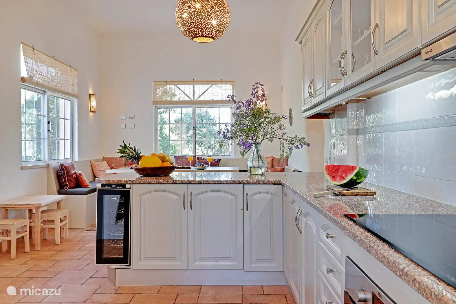 Cuisine avec salle à manger 