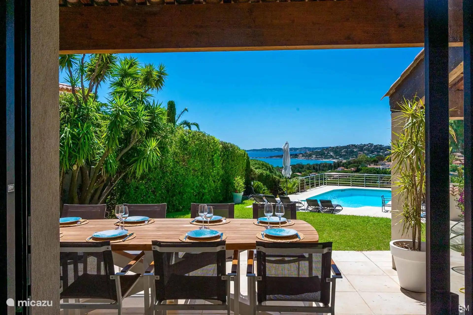 Heerlijk lunchen op het terras!