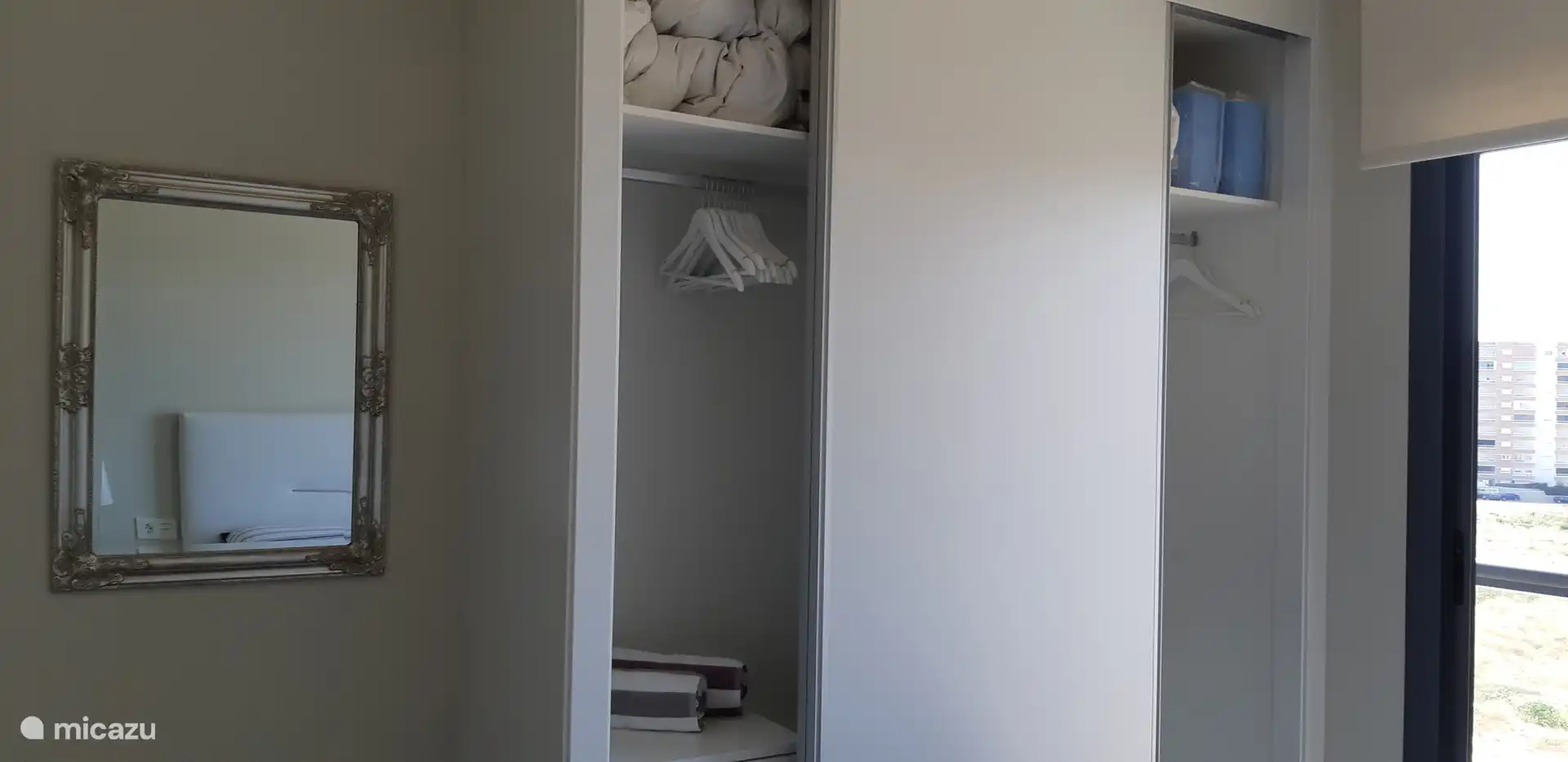 Closet bedroom