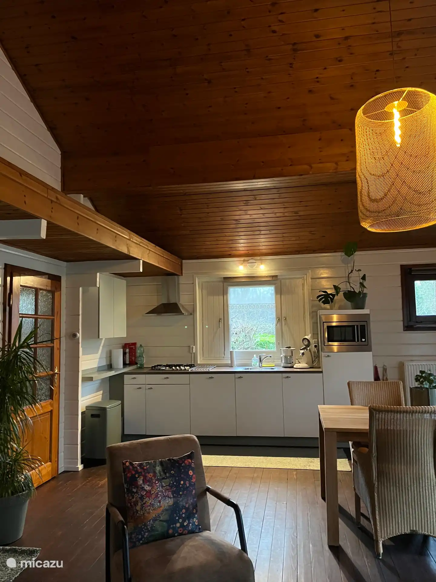 ¡Casa tú mismo en la Cocina del Jardín Mariposa!