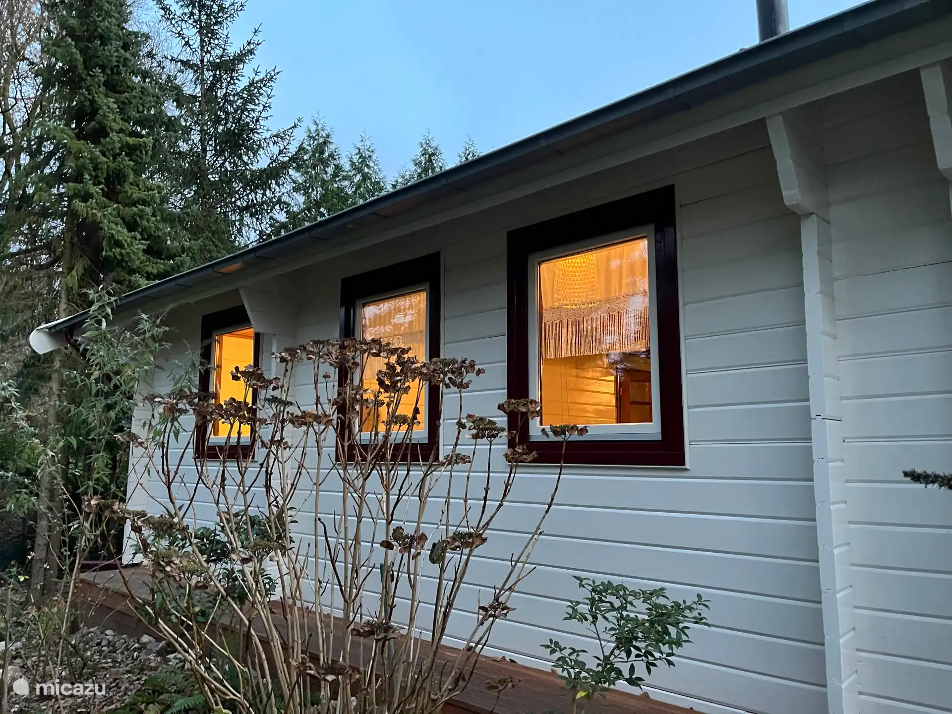 ¡Vista lateral de la Klushuisje de Vlindertuin!