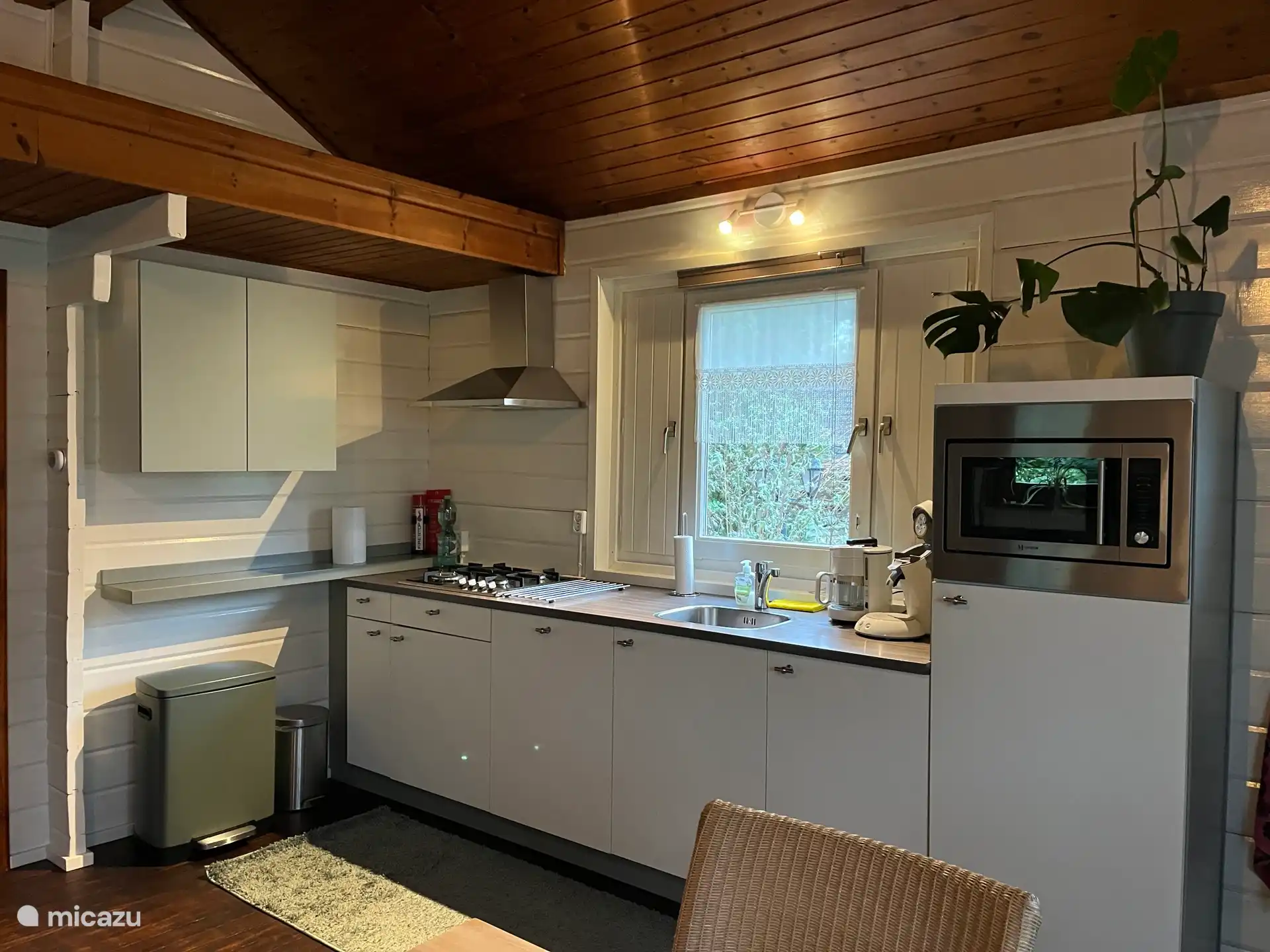 ¡Casa tú mismo en la Cocina del Jardín Mariposa!