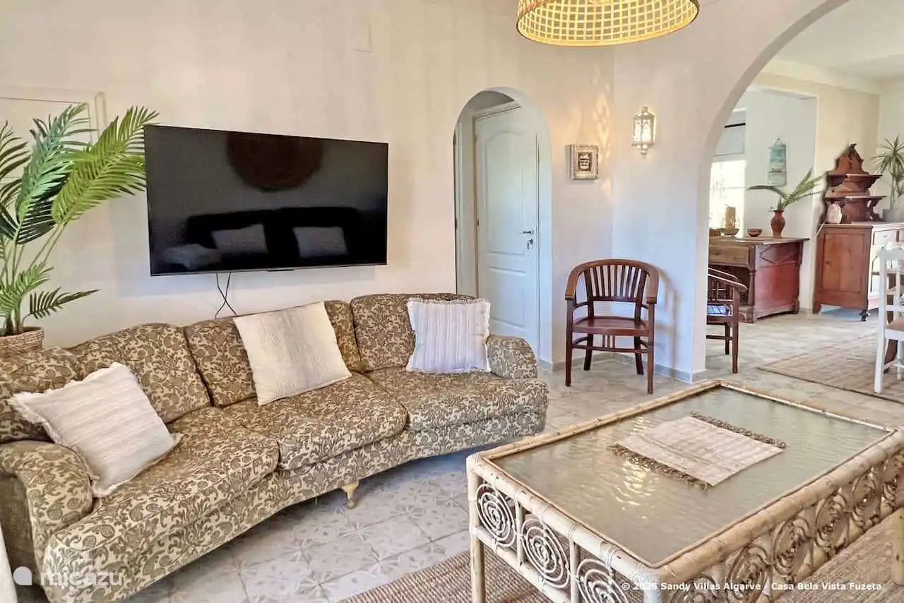 Casa BelaVista Fuzeta - Salle TV