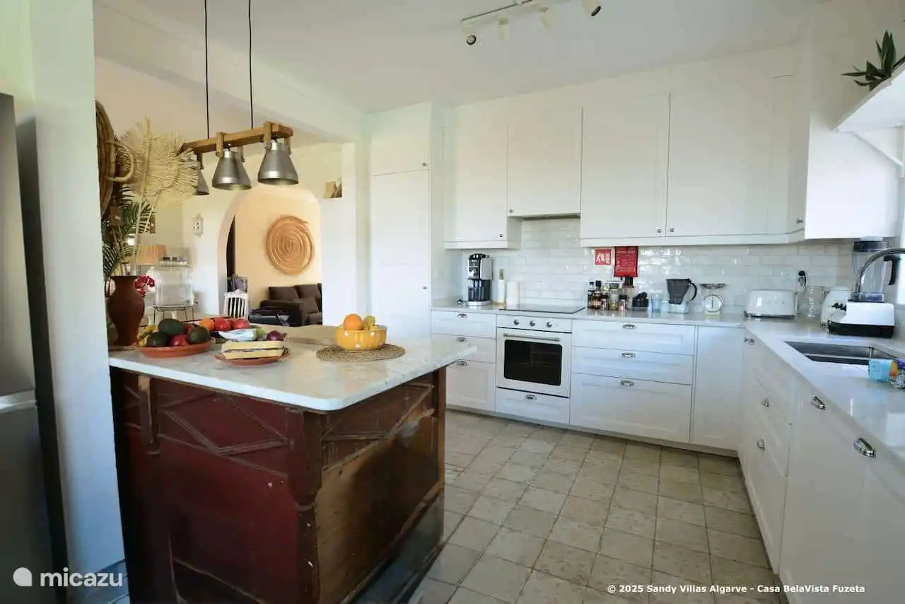 Casa BelaVista Fuzeta - cuisine