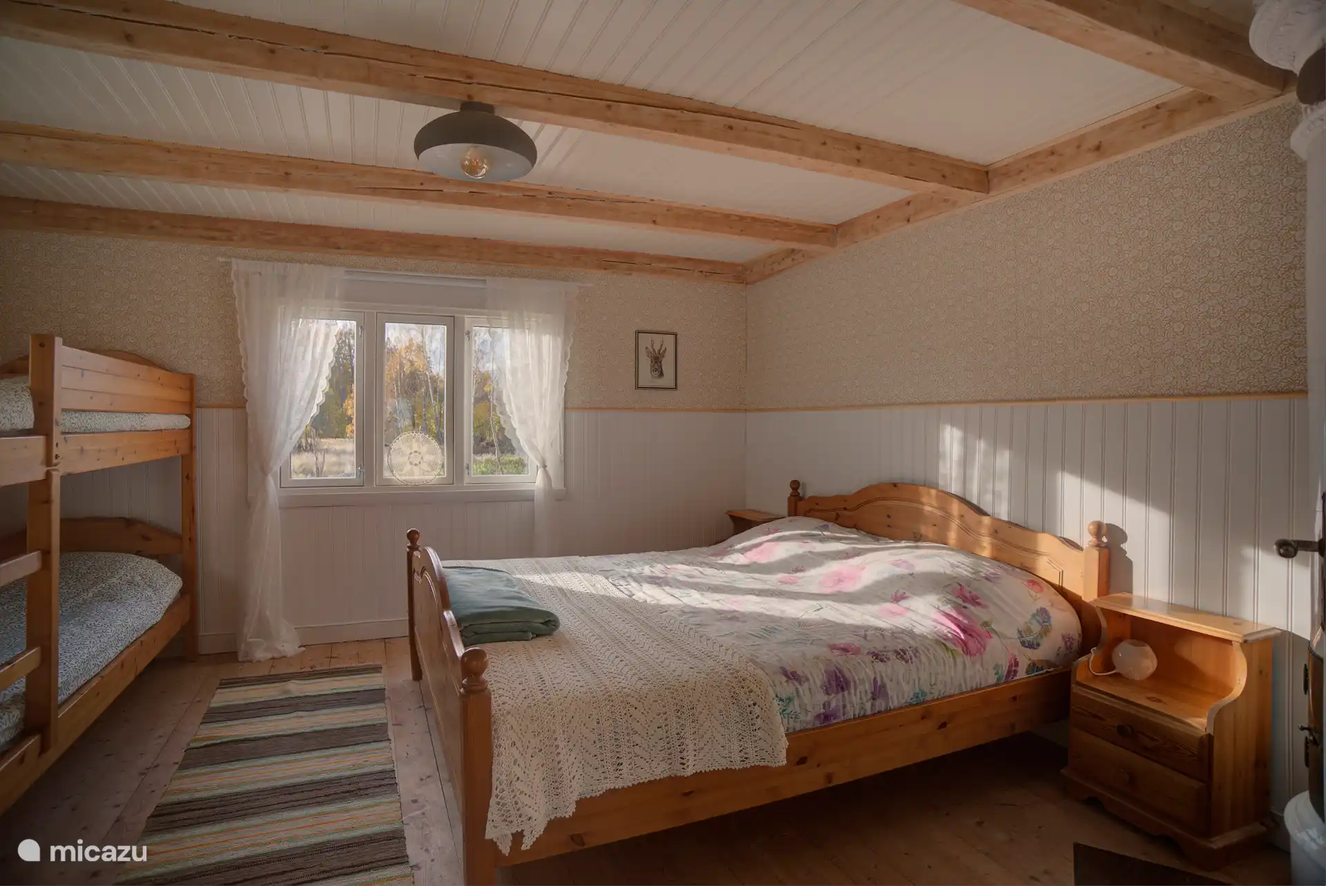 Slaapkamer.
2 persoonsbed 180 x 200 cm.