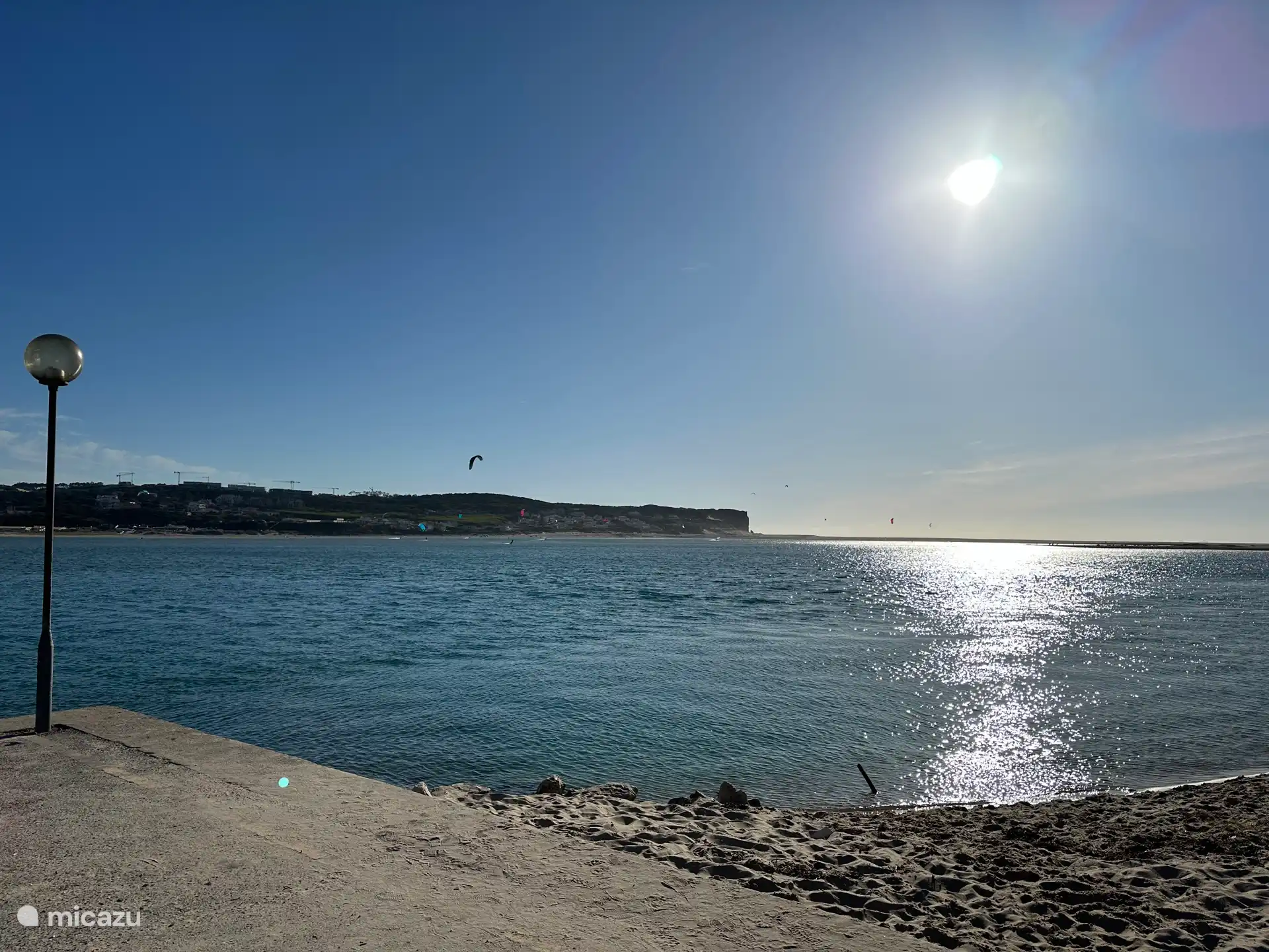 São Martinho do Porto met zijn prachtige en kindvriendelijke strand  ligt slechts op 7 km van het huis af.